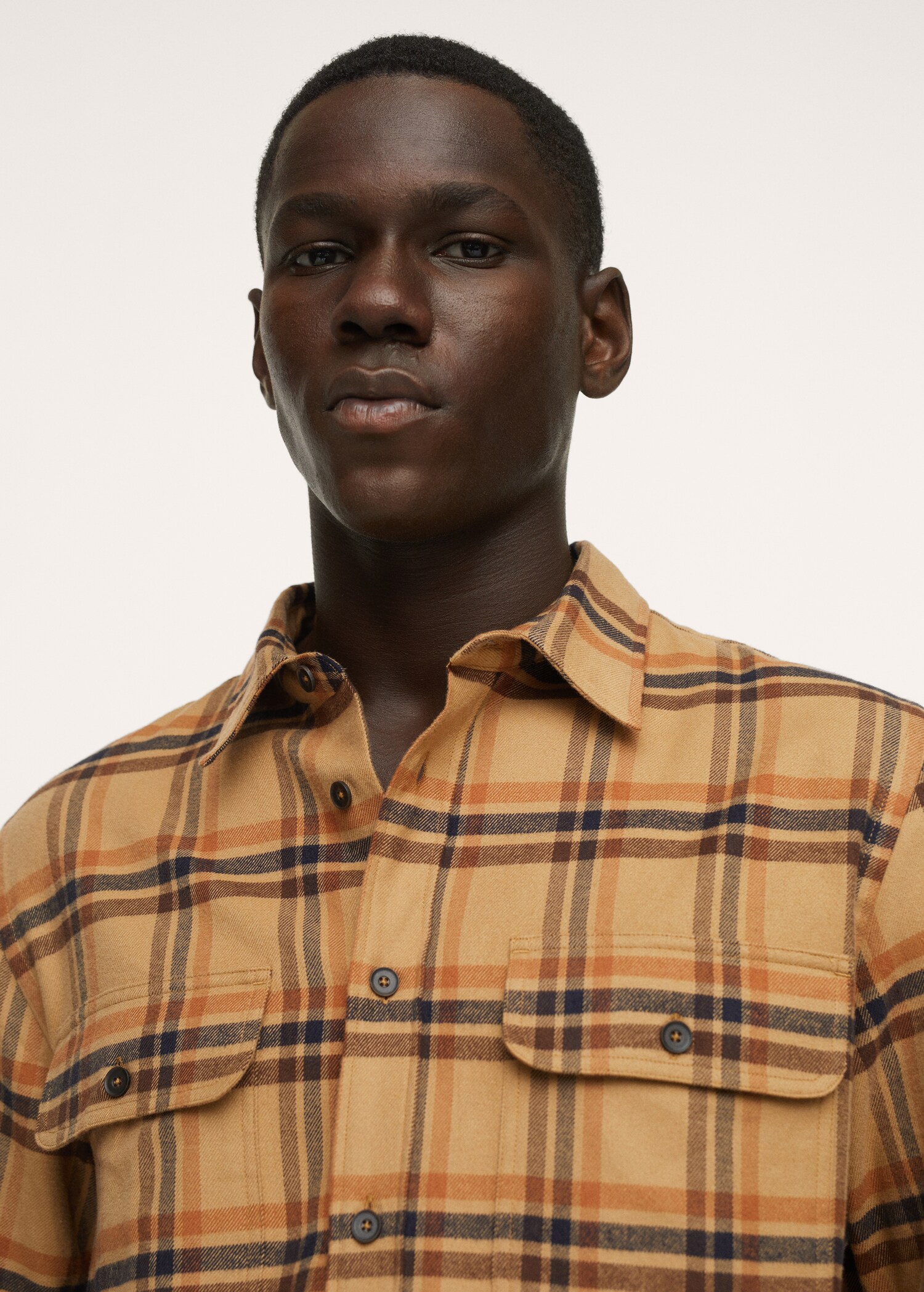 Checked flannel shirt - Details of the article 2