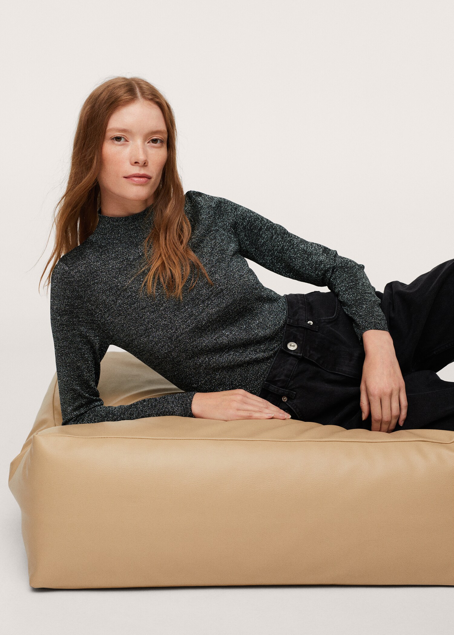 Feiner Pullover mit Metallic-Effekt - Detail des Artikels 2