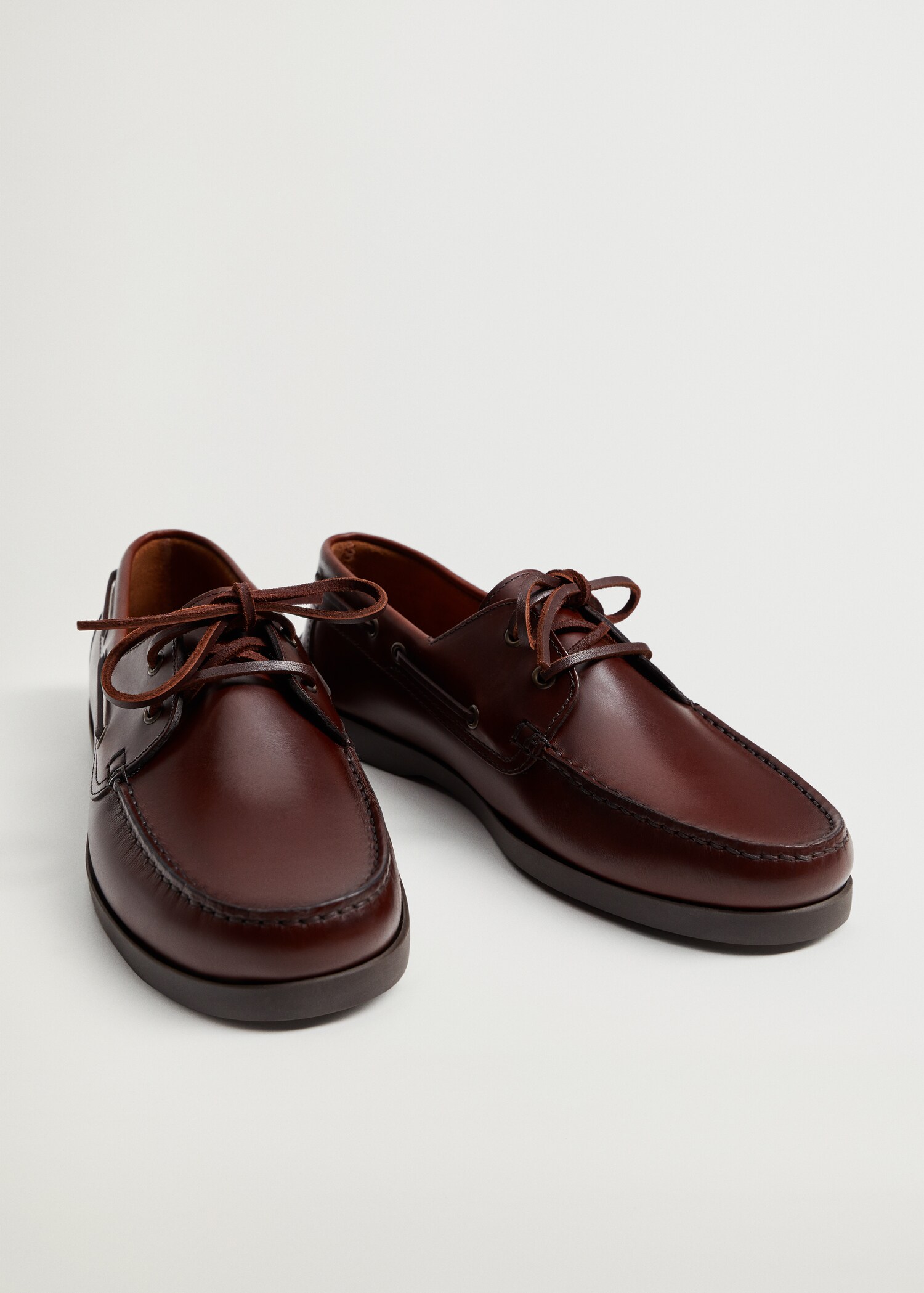 Leather boat shoes - Medium plane