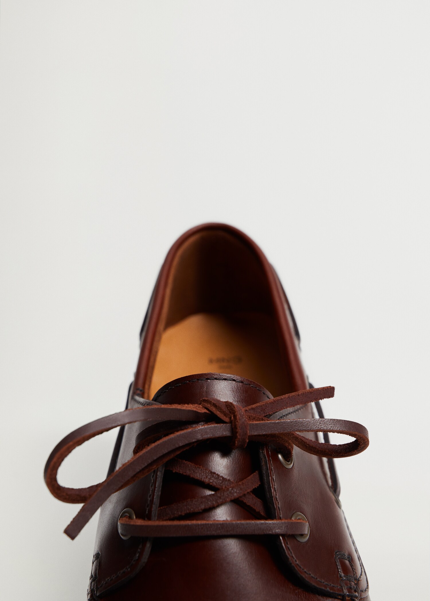 Leather boat shoes - Details of the article 4