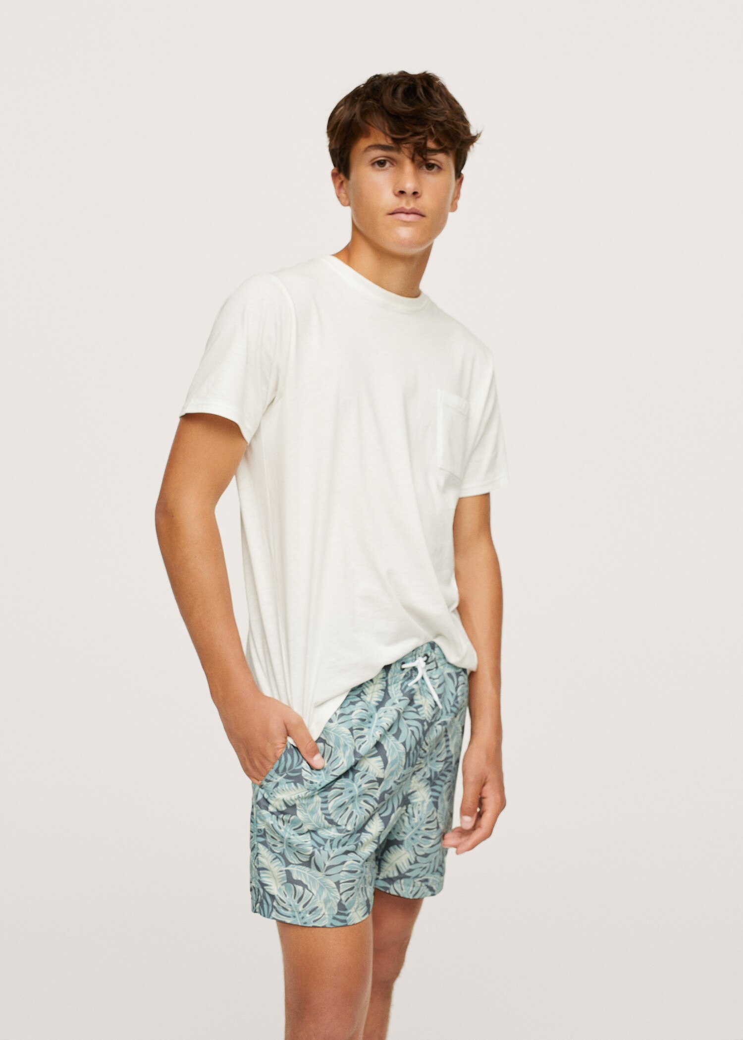 Leaf print swimming trunks - Medium plane