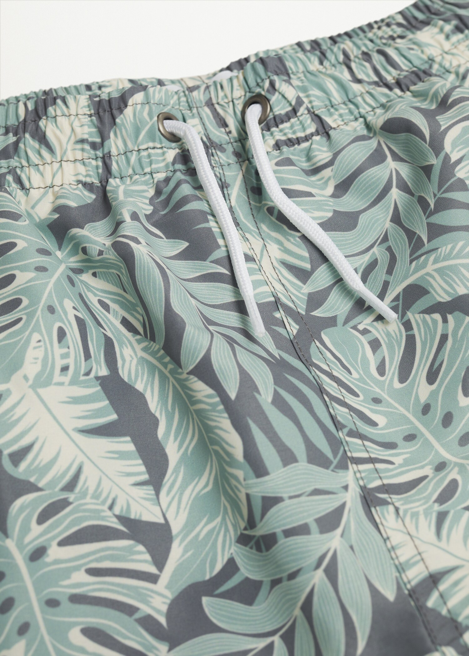 Leaf print swimming trunks - Details of the article 8