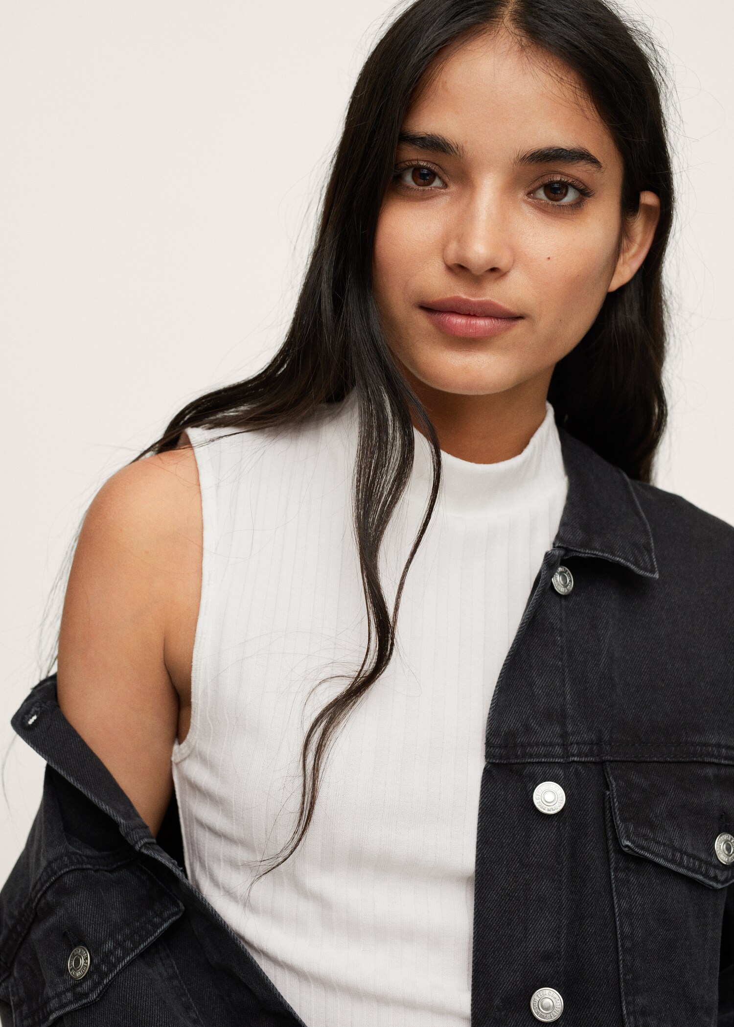 High collar ribbed top - Details of the article 3