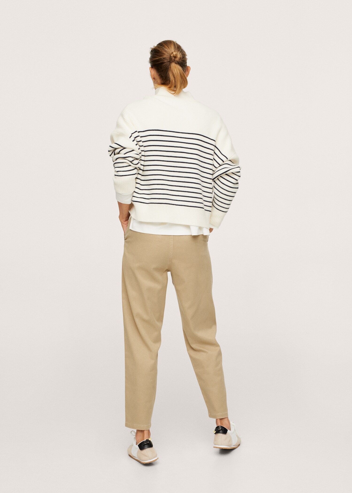 Pantalón lyocell pinzas - Reverso del artículo