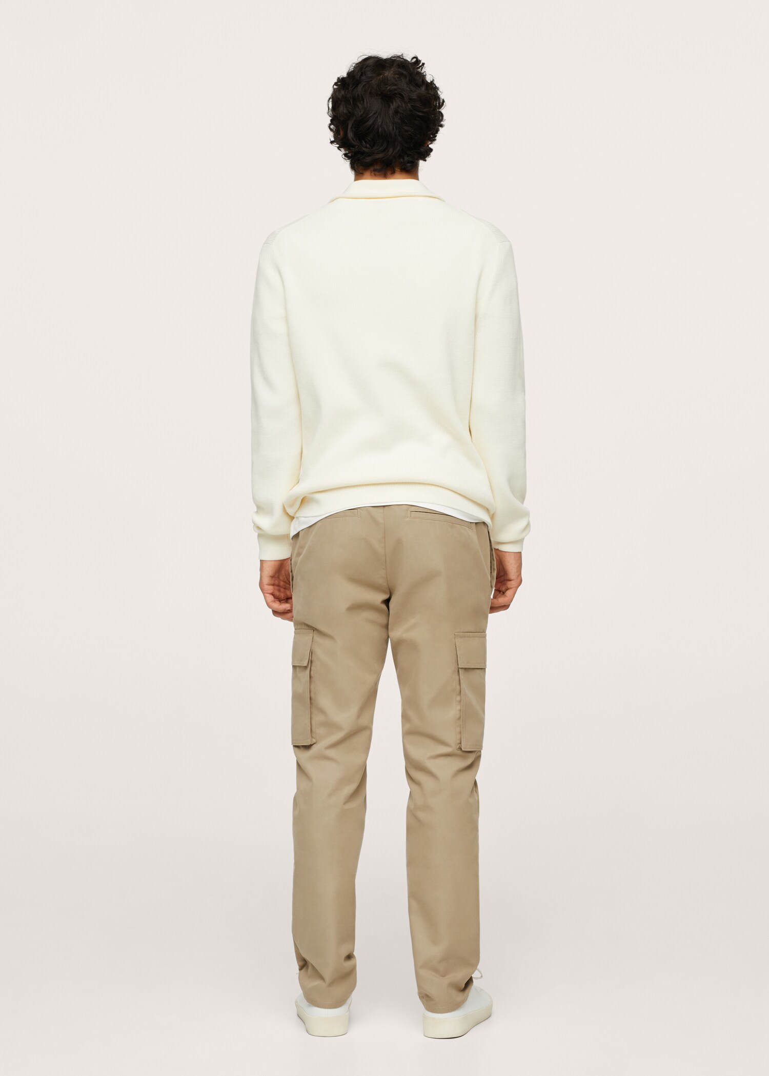 Pantalón jogger cargo - Reverso del artículo