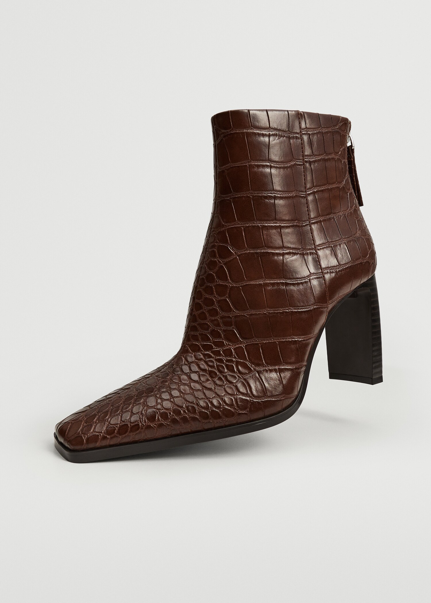 Pointed heel ankle boot - Details of the article 3