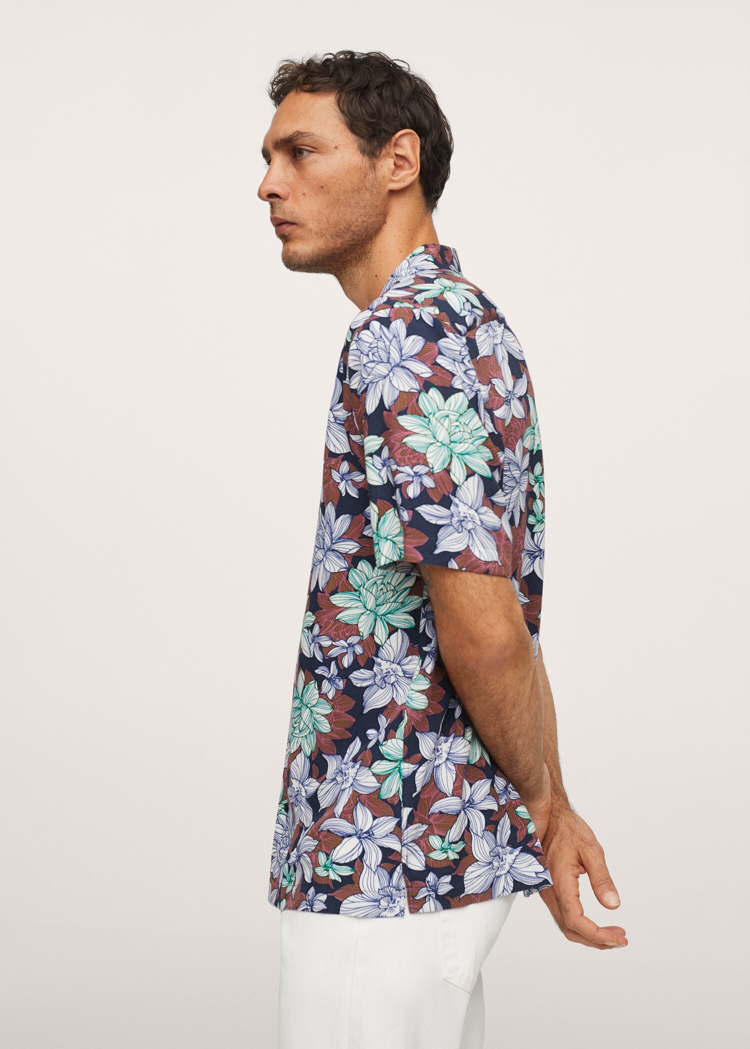 Hawaiian flowy shirt - Details of the article 2