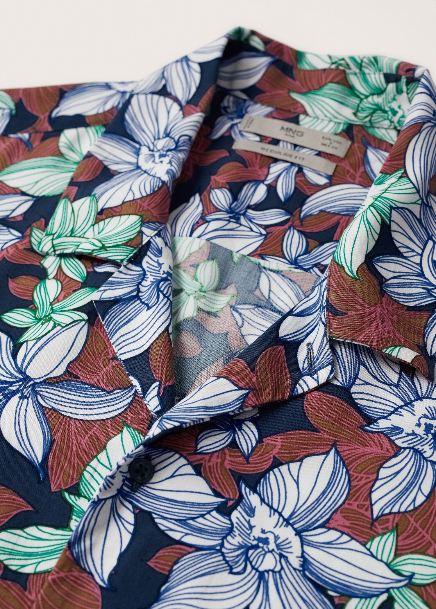 Hawaiian flowy shirt - Details of the article 7