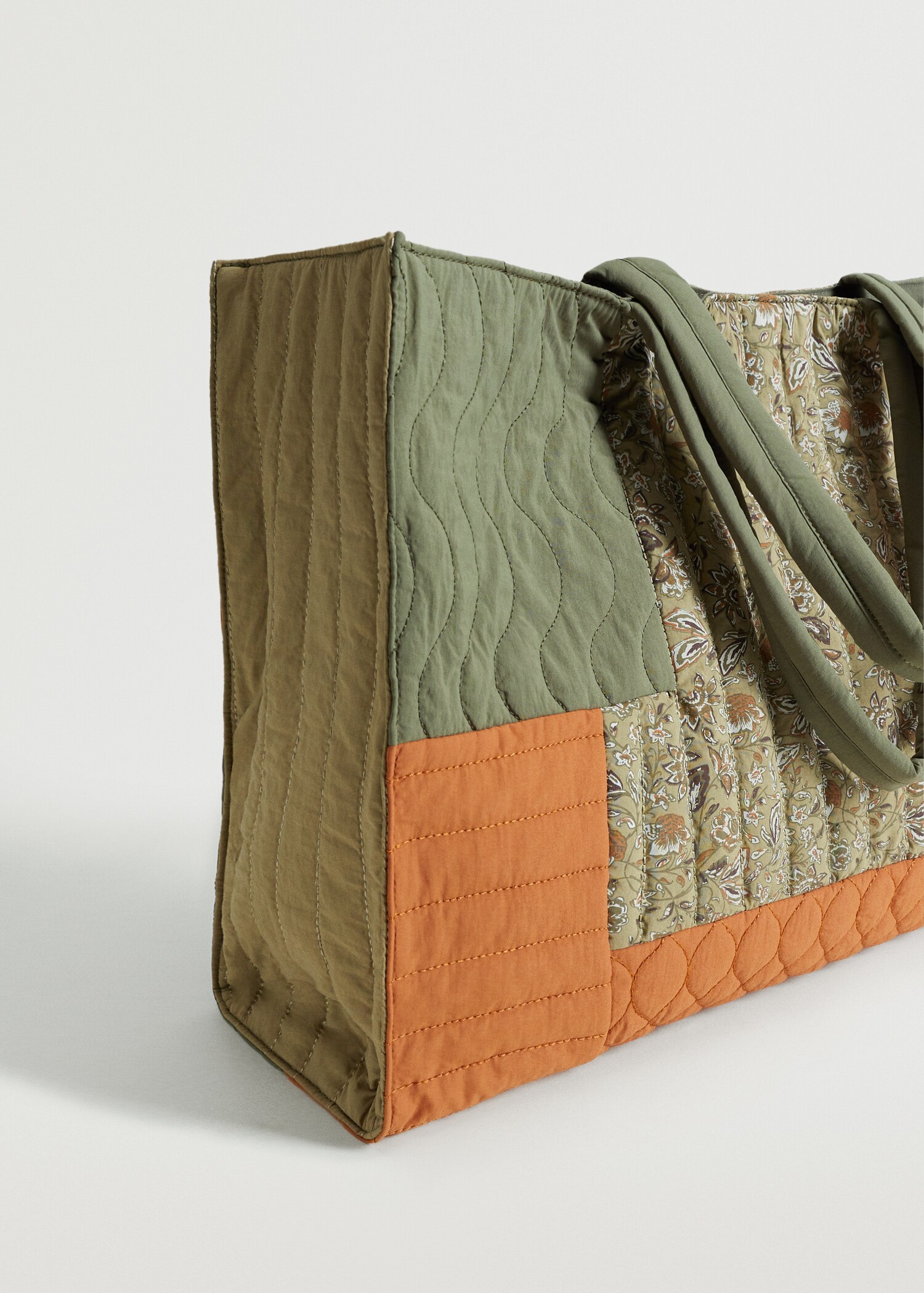 Bolso acolchado patchwork - Plano medio