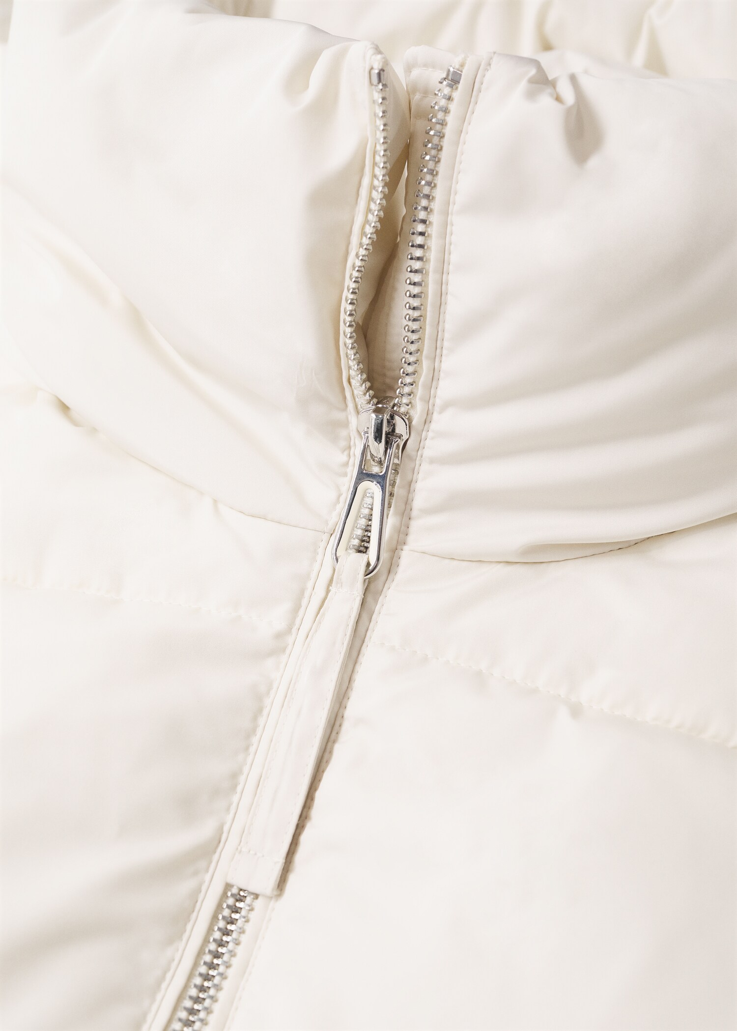 Hood quilted coat - Details of the article 8