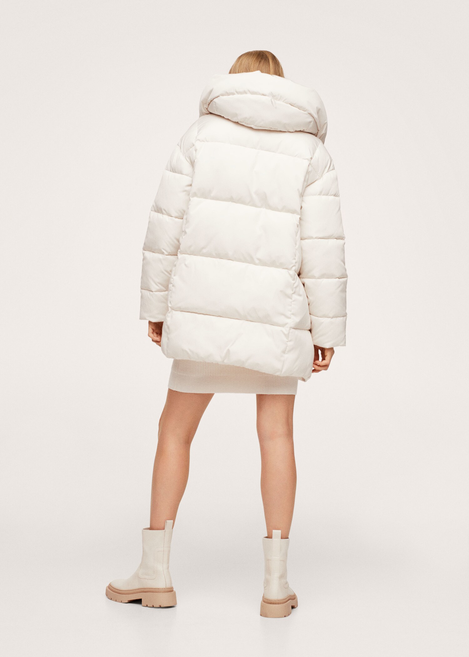 Hood quilted coat - Reverse of the article