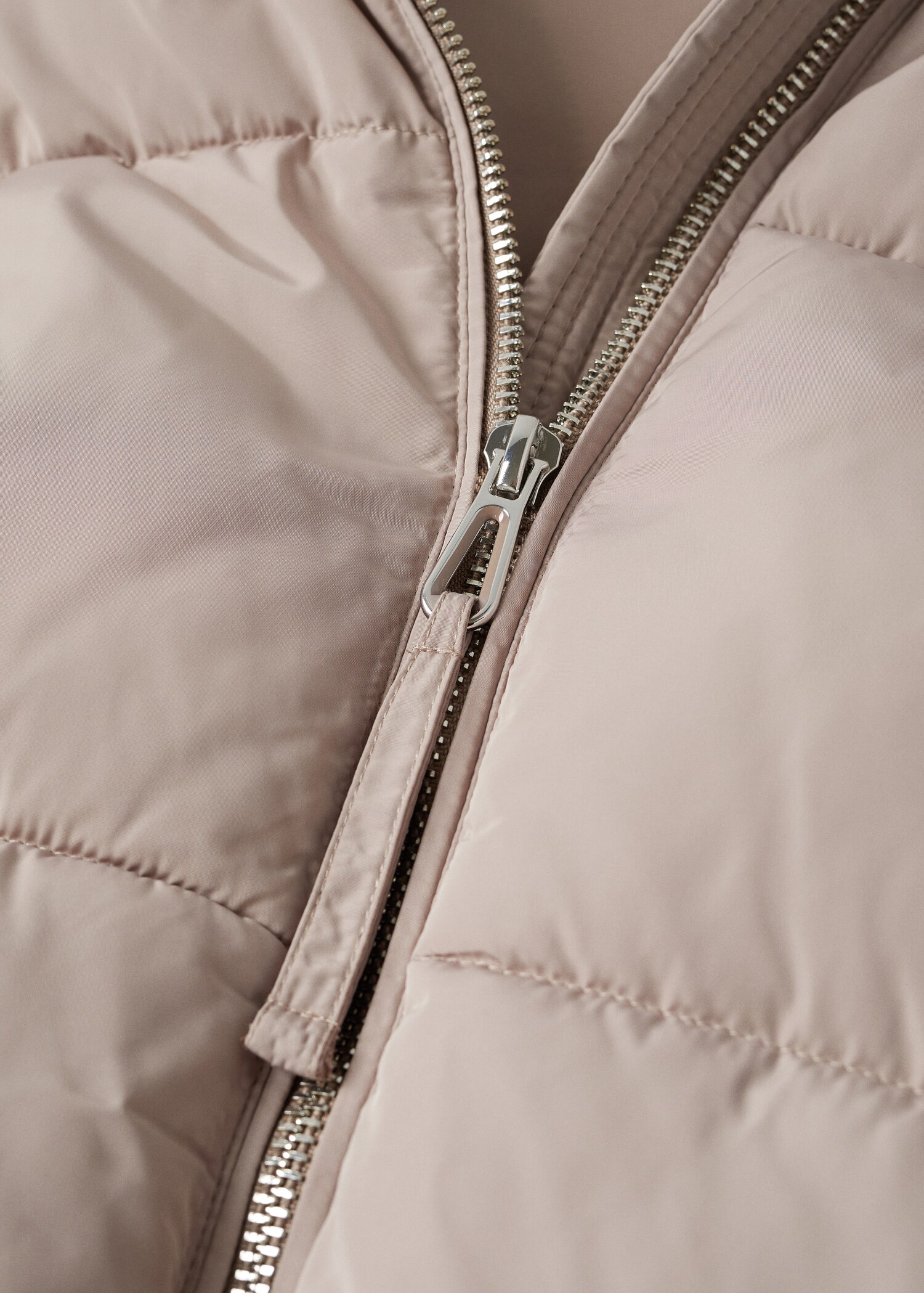 Hood quilted coat - Details of the article 8