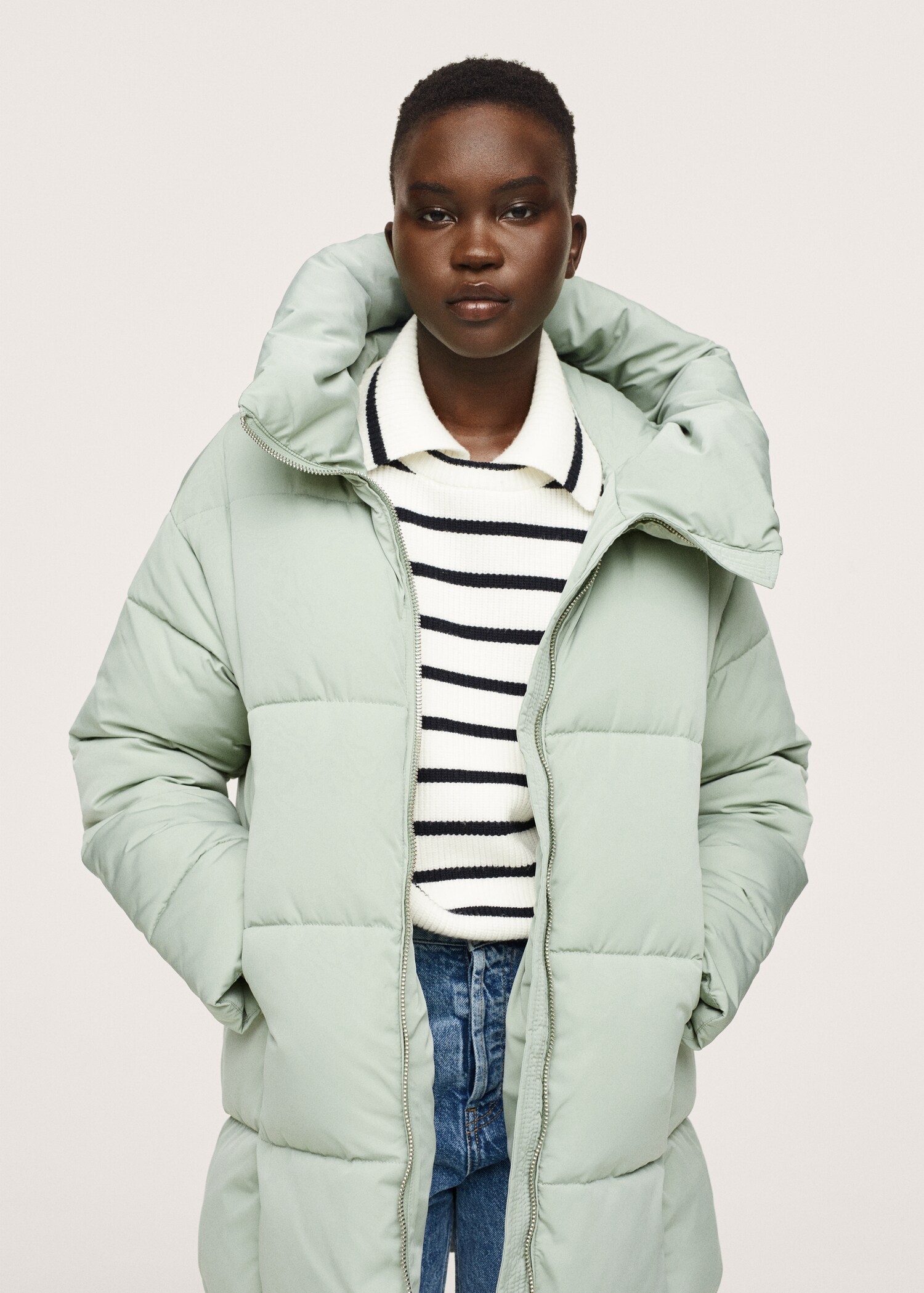 Hood quilted coat - Details of the article 1