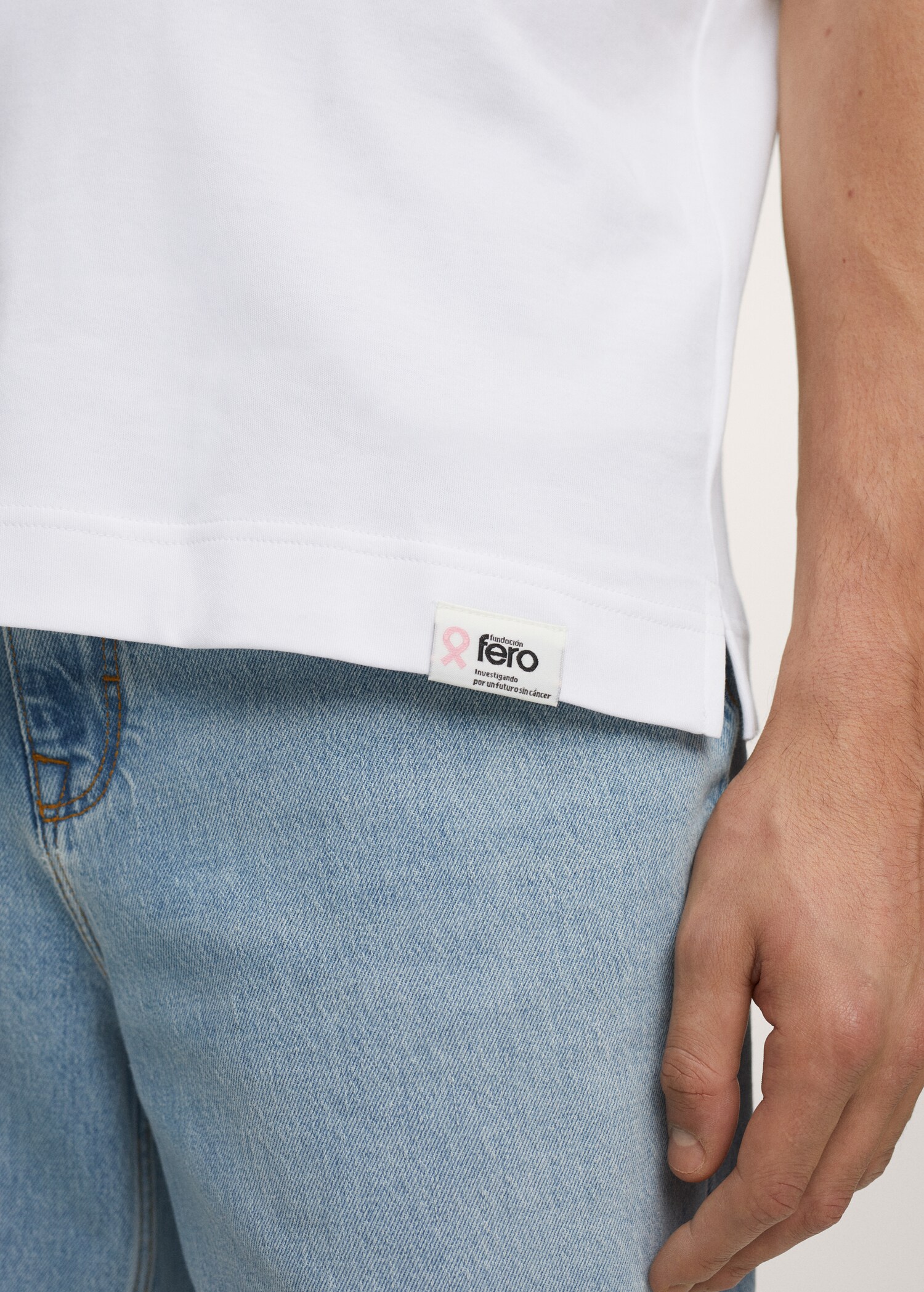 Cotton solidarity t-shirt - Details of the article 2