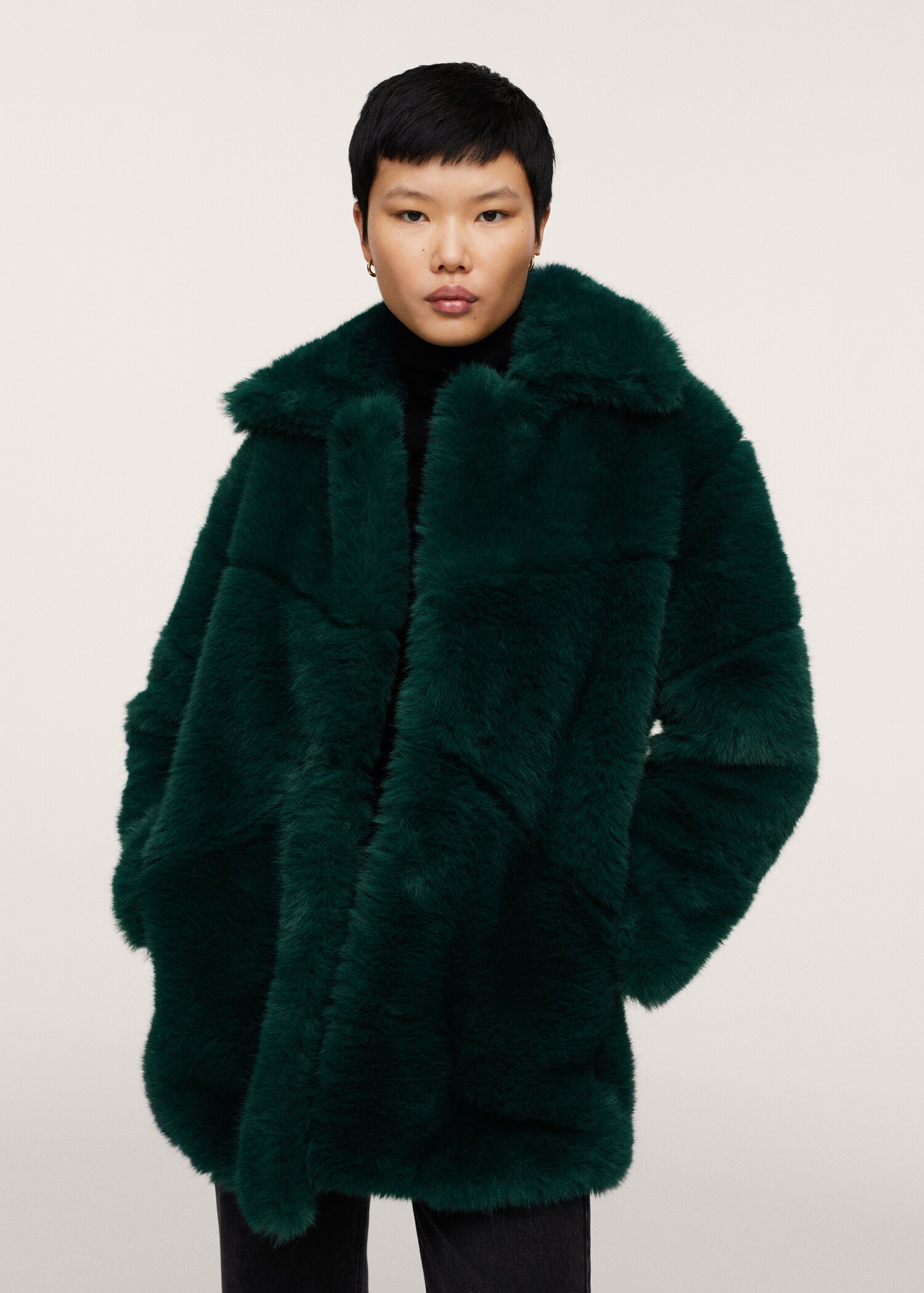 Abrigo pelo oversize - Plano medio