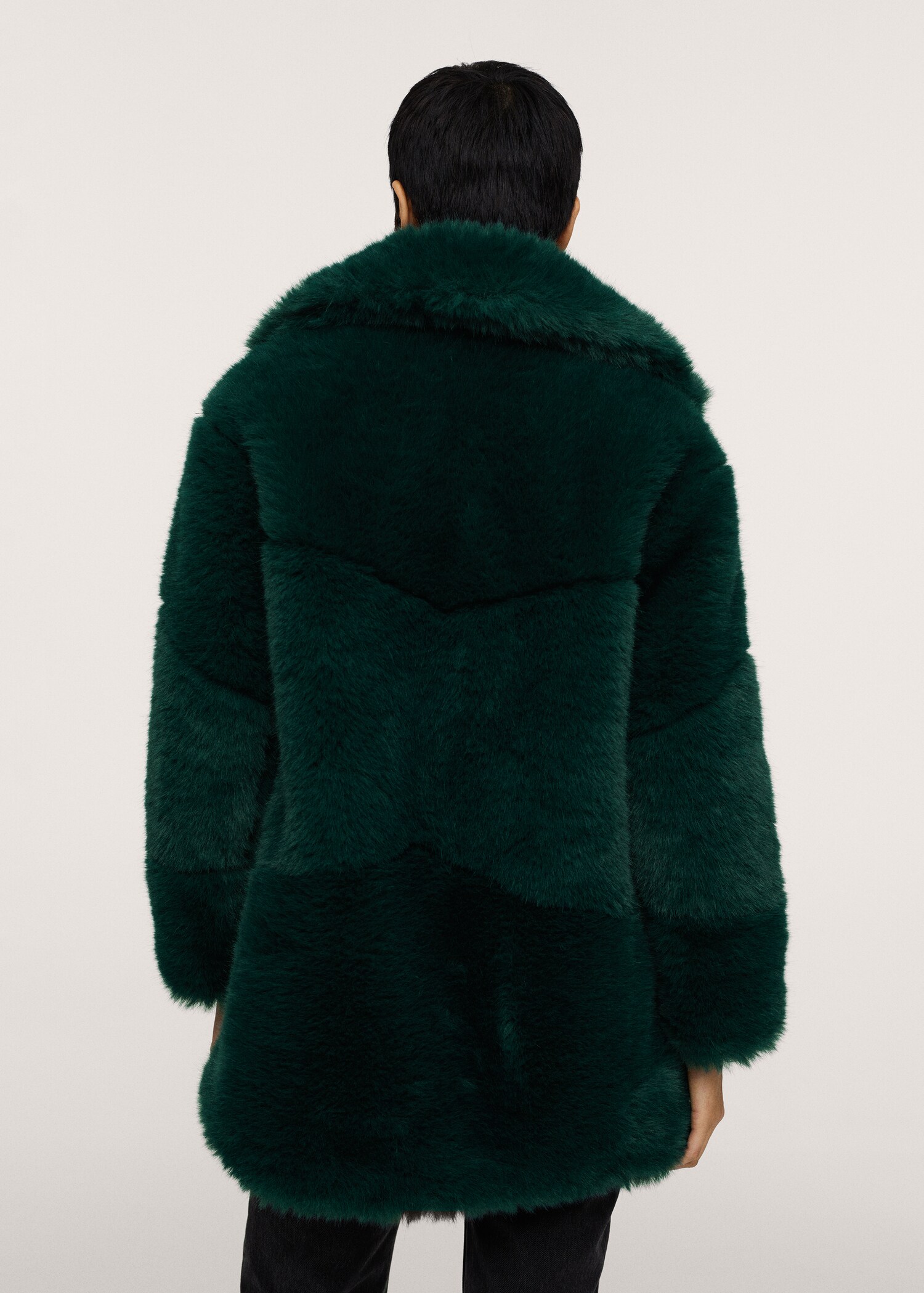 Abrigo pelo oversize - Reverso del artículo
