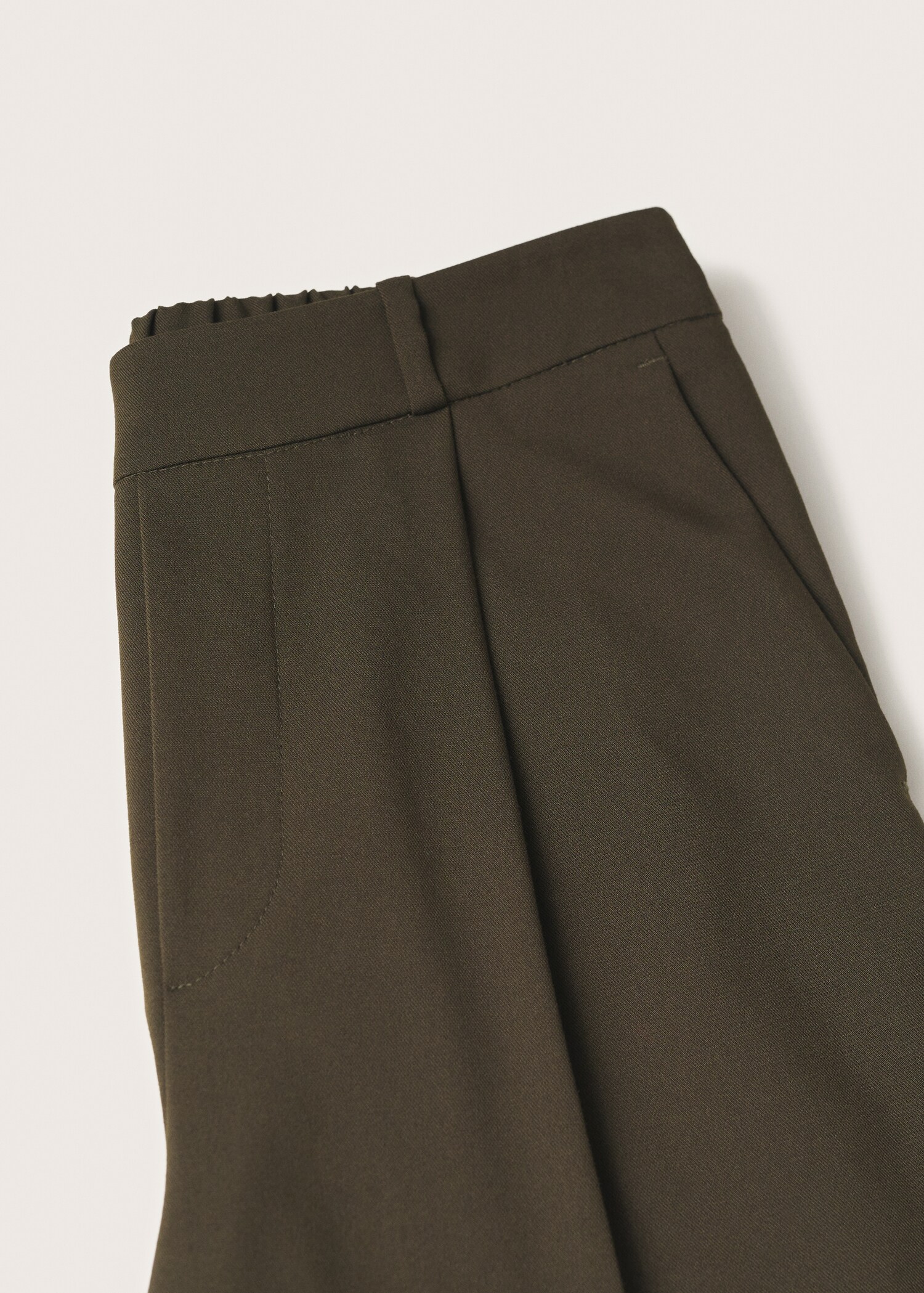 Slouchy trousers with pleats - Details of the article 8