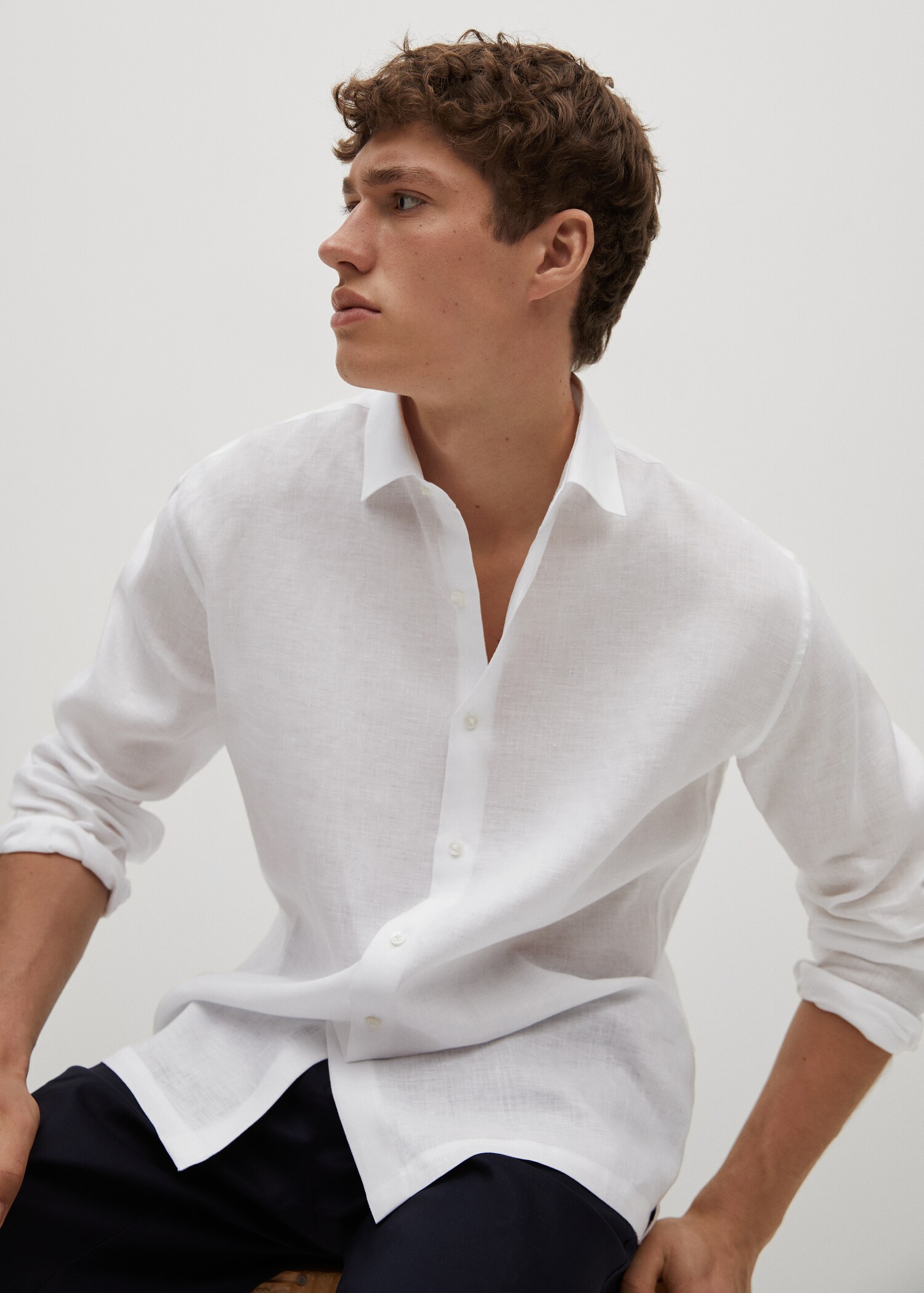 Regular-fit technical linen shirt - Details of the article 3