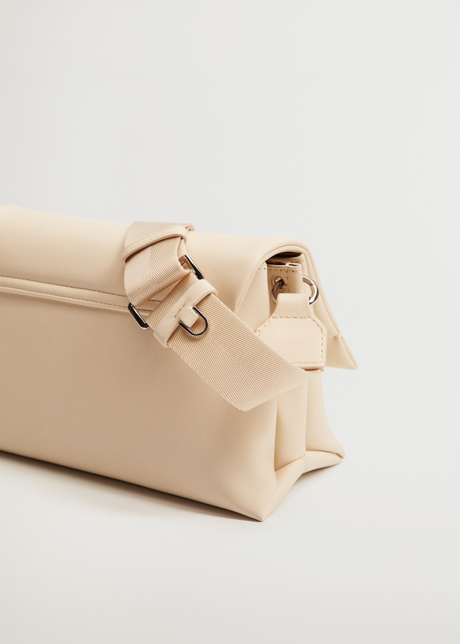 Flap cross-body bag - Details of the article 2