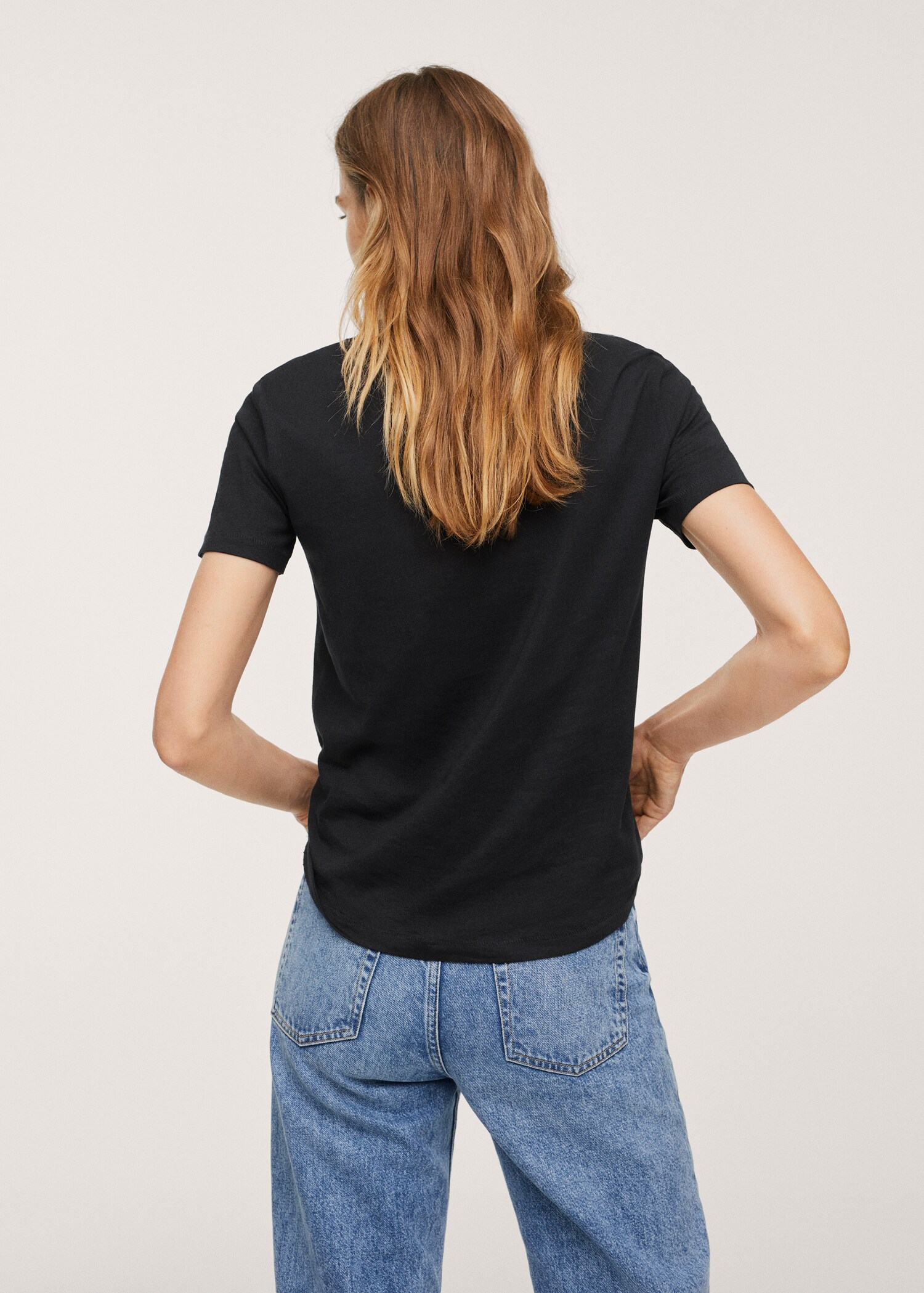 100% cotton T-shirt - Reverse of the article