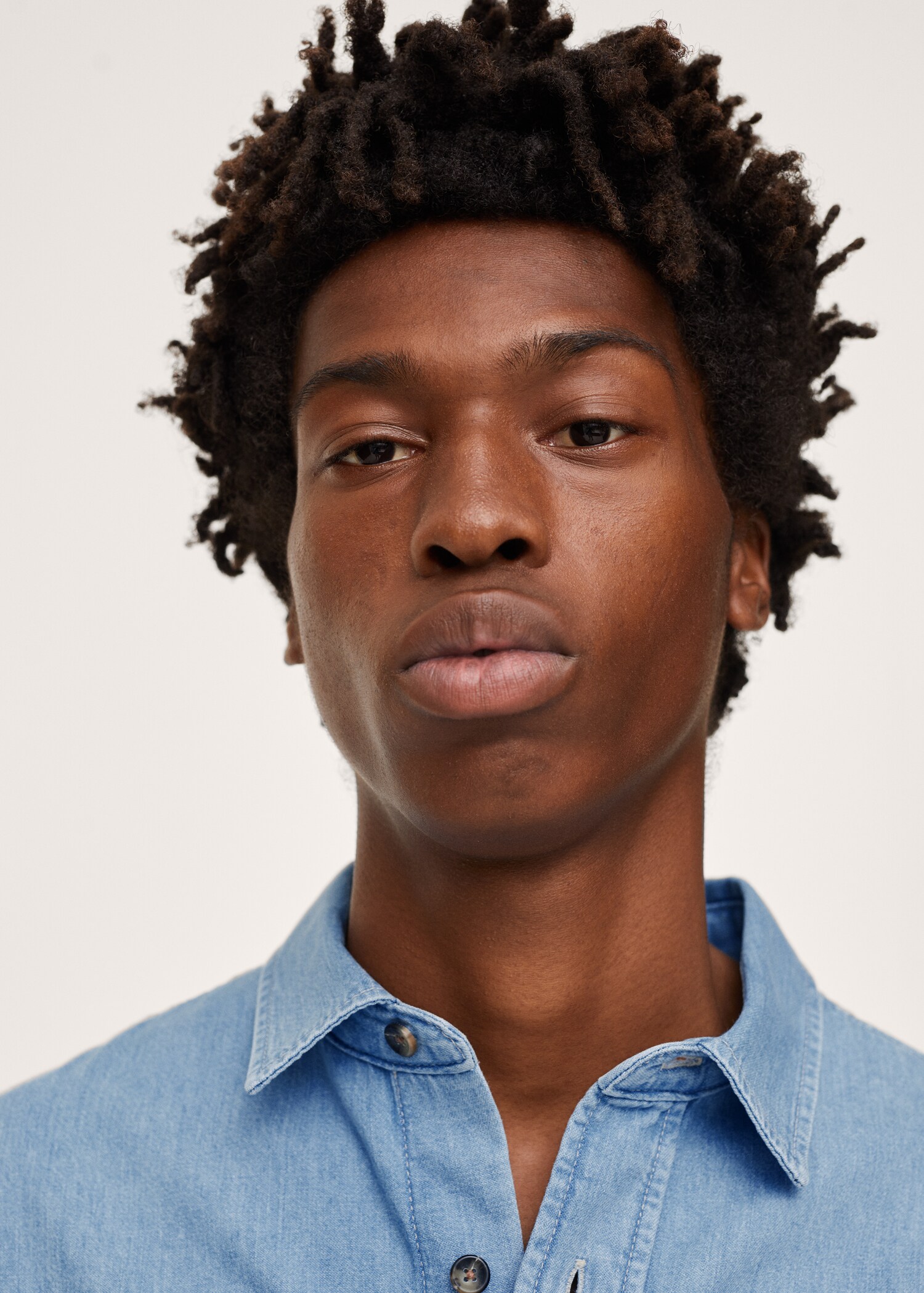 Relaxed fit denim shirt - Details of the article 2