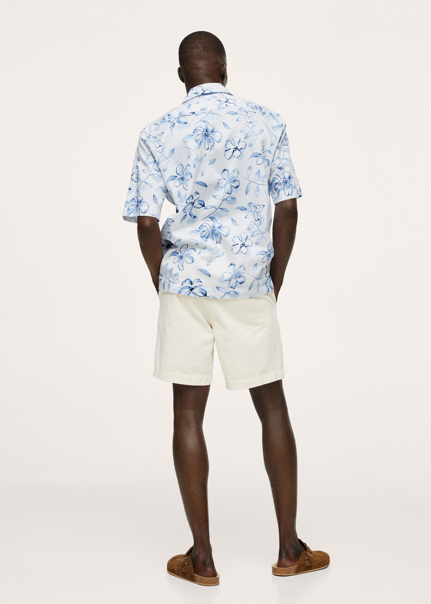 Camisa relaxed estampado hawaiano  - Reverso del artículo