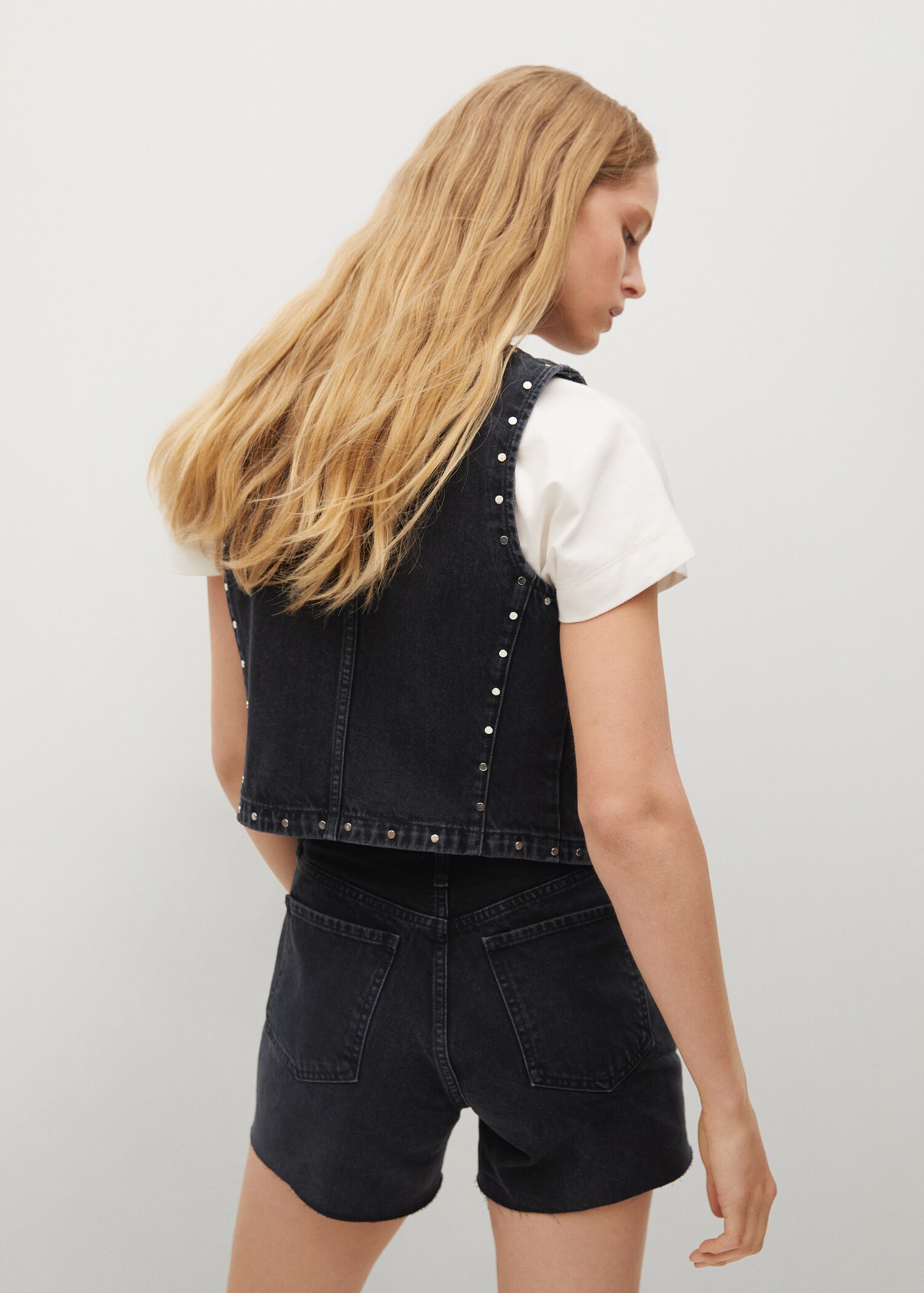 Denim shorts with studs - Reverse of the article