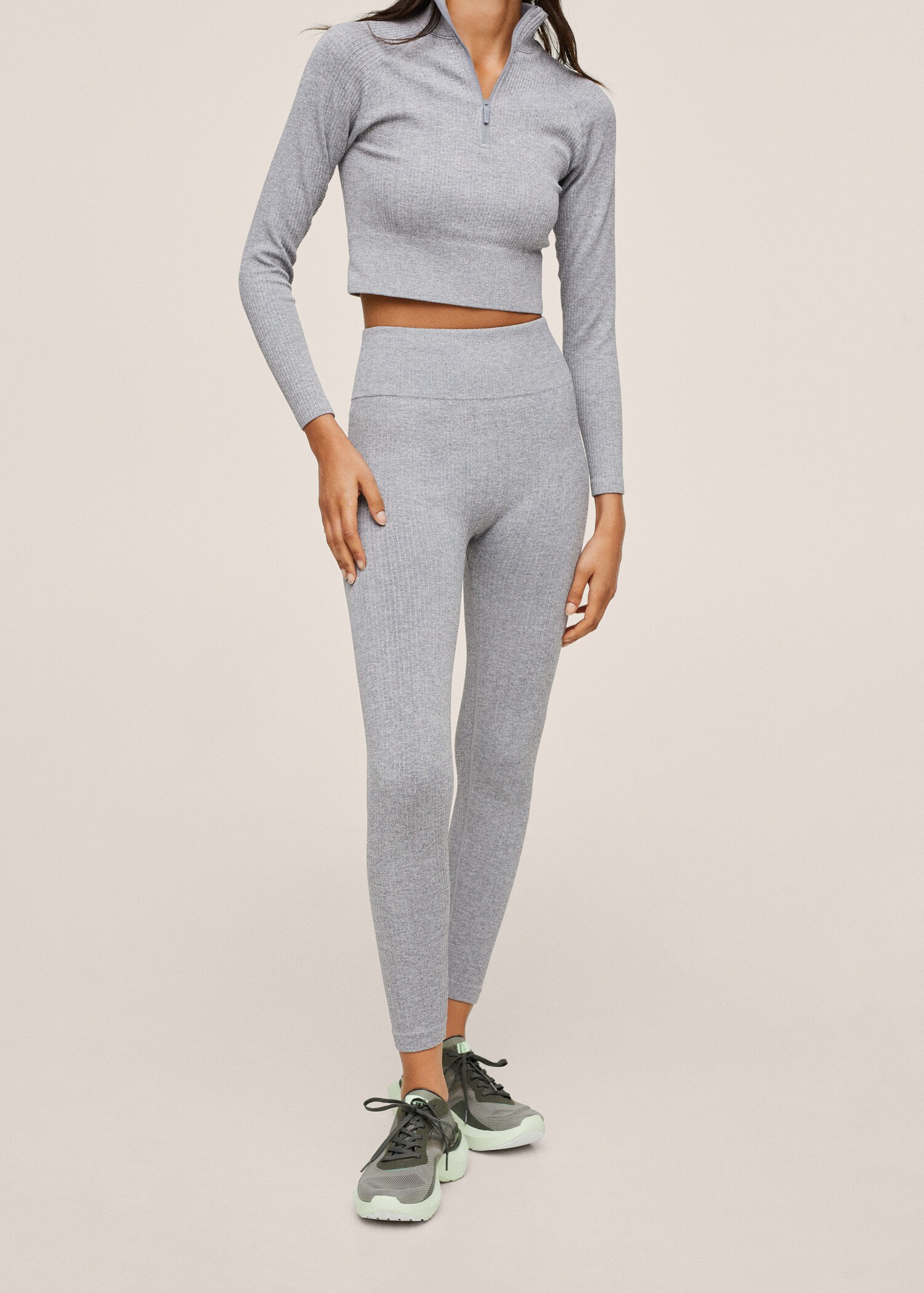 Leggings deportivos seamless - Plano medio