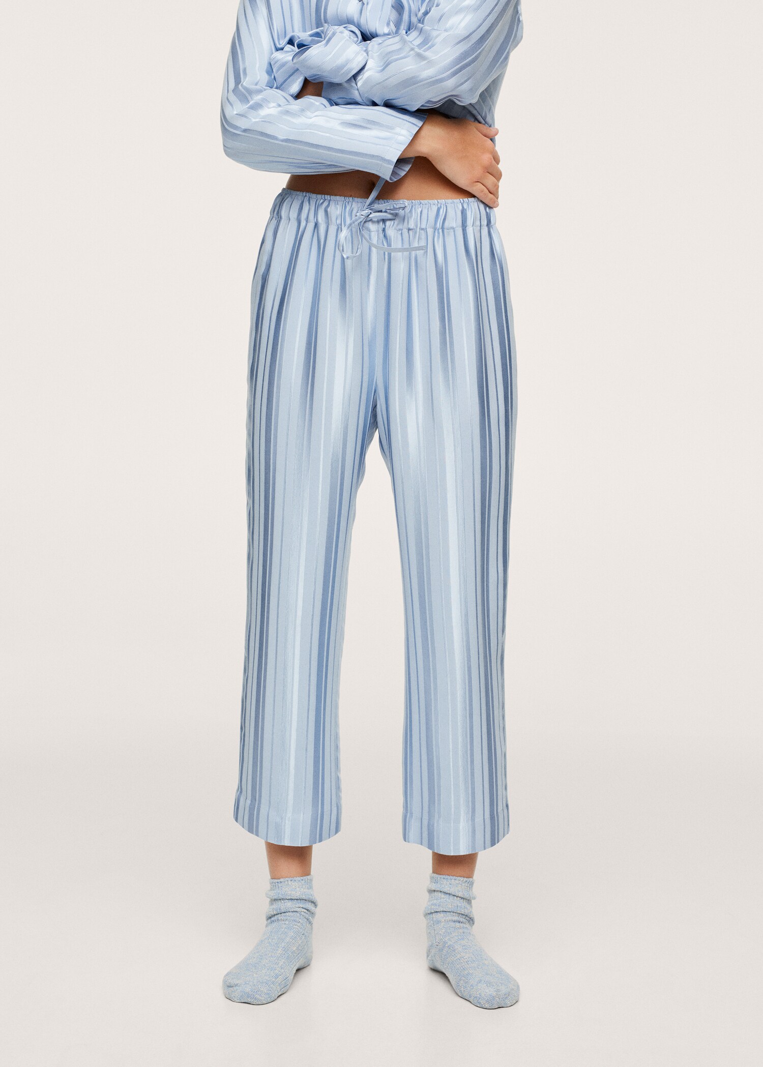 Pantalón pijama satinado rayas - Plano medio