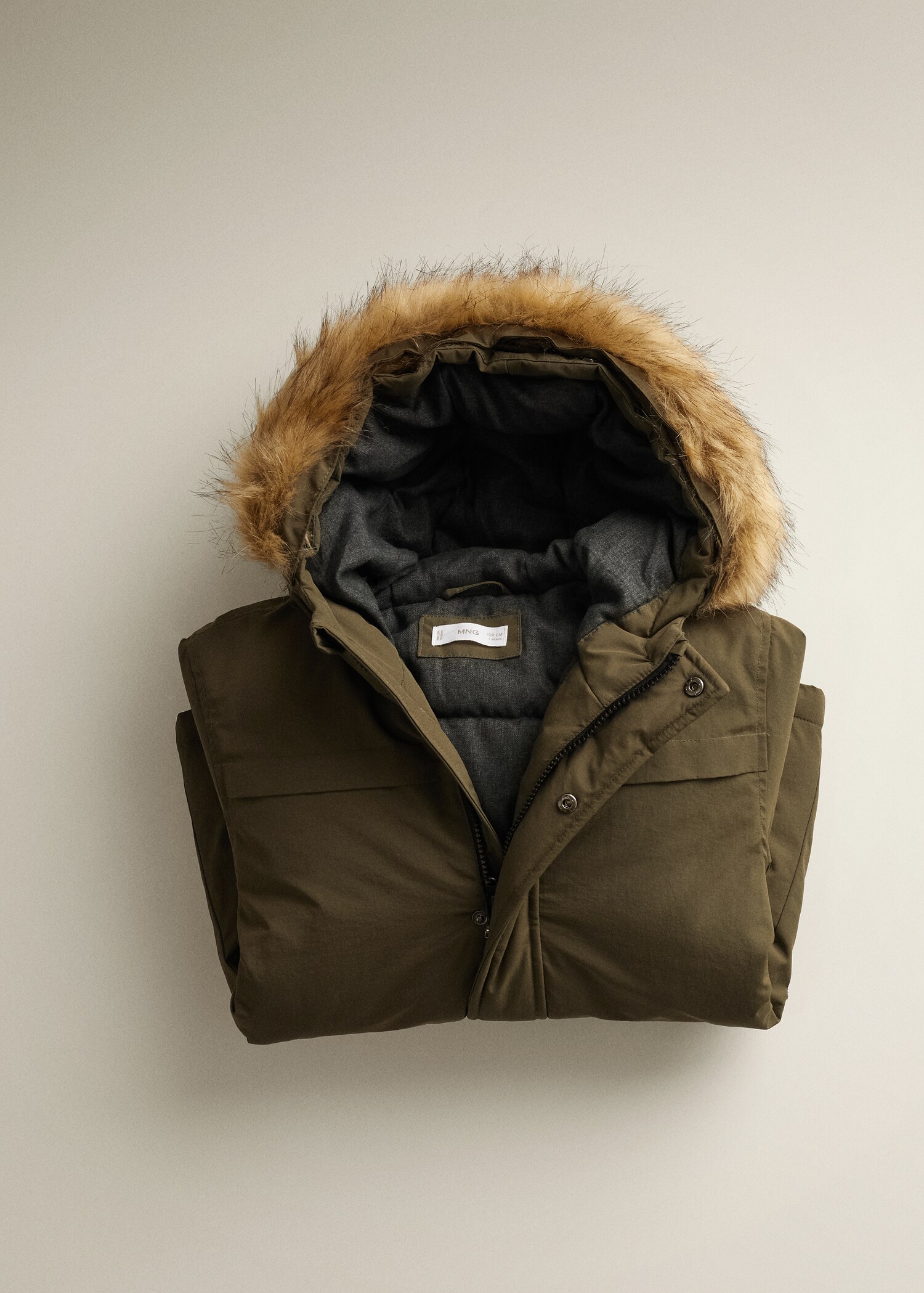 Anorak capucha pelo desmontable - Detalle del artículo 4