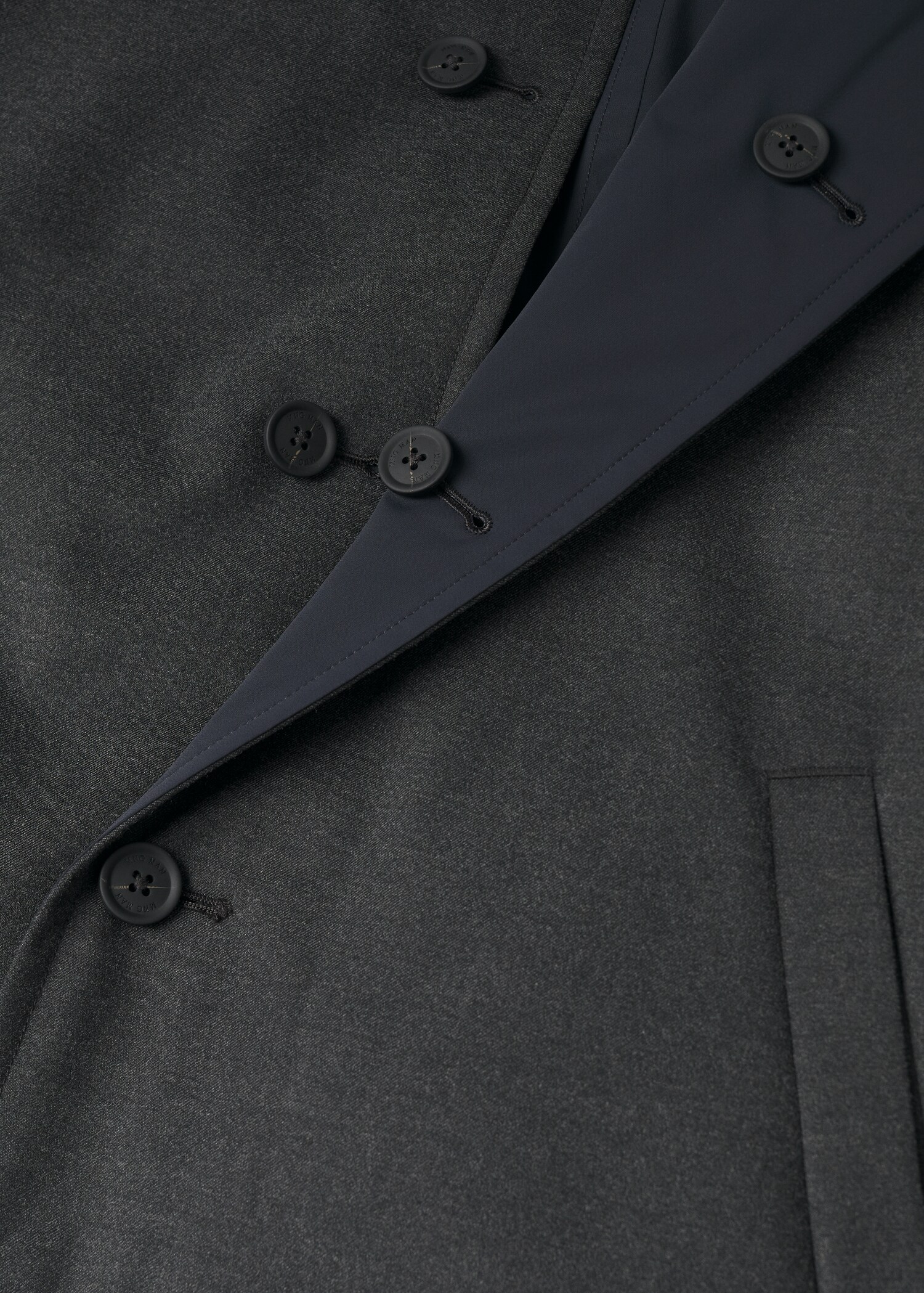 Trench impermeable reversible - Detalle del artículo 8