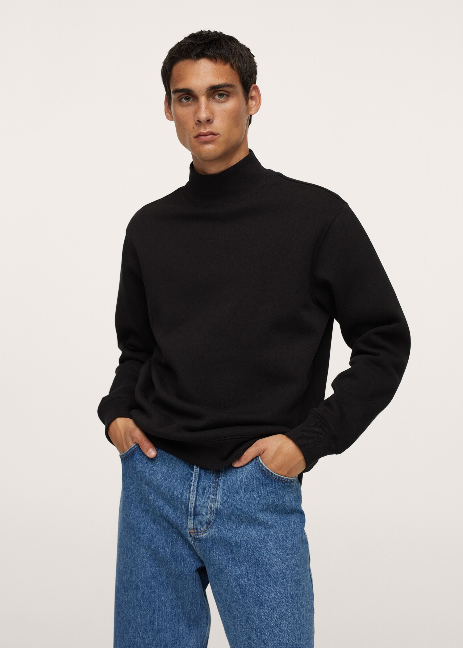 Sudadera algodón cuello alto - Plano medio