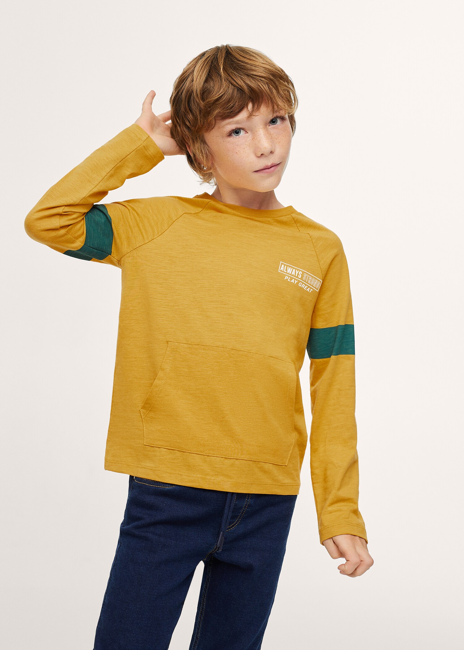 Camiseta manga larga bolsillo - Plano medio