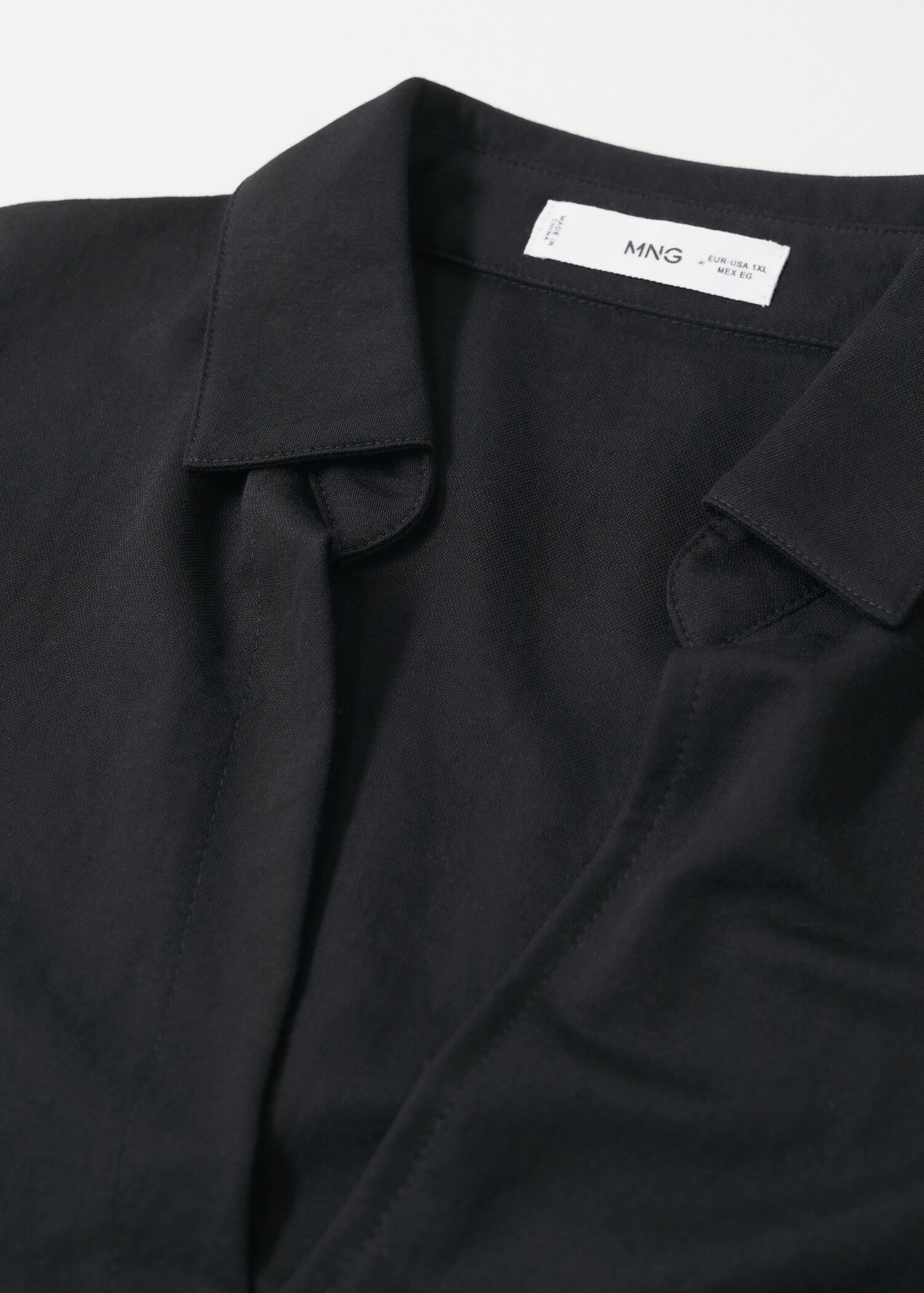 Camiseta cuello pico - Detalle del artículo 8