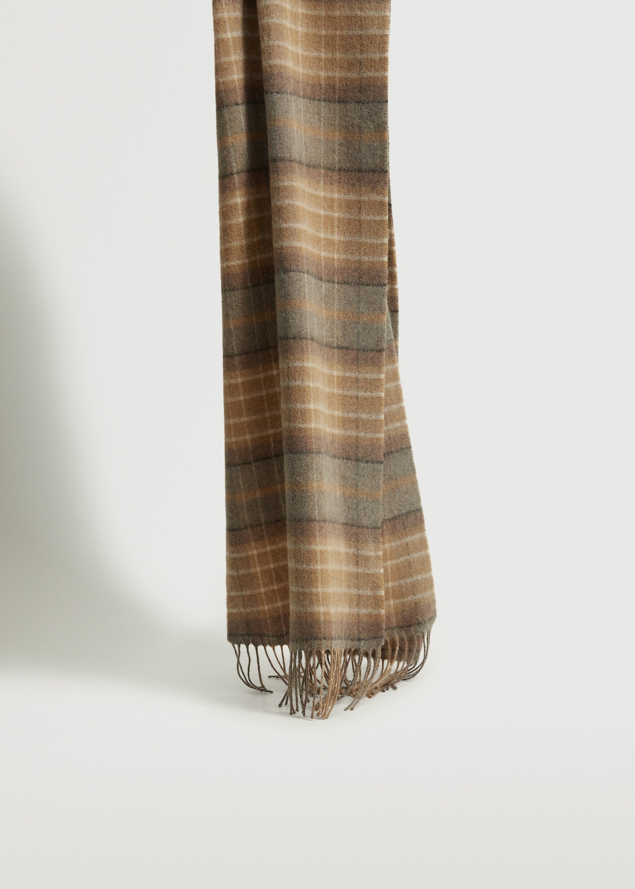 Woollen check scarf - Details of the article 2