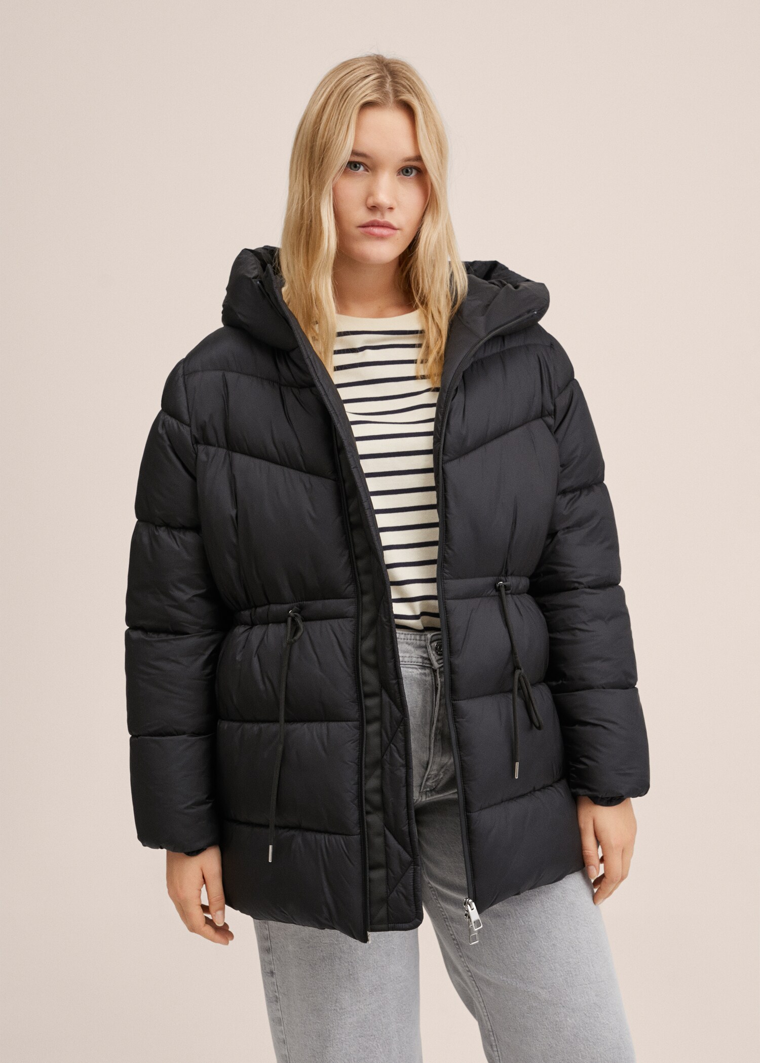 Anorak acolchado capucha - Plano medio