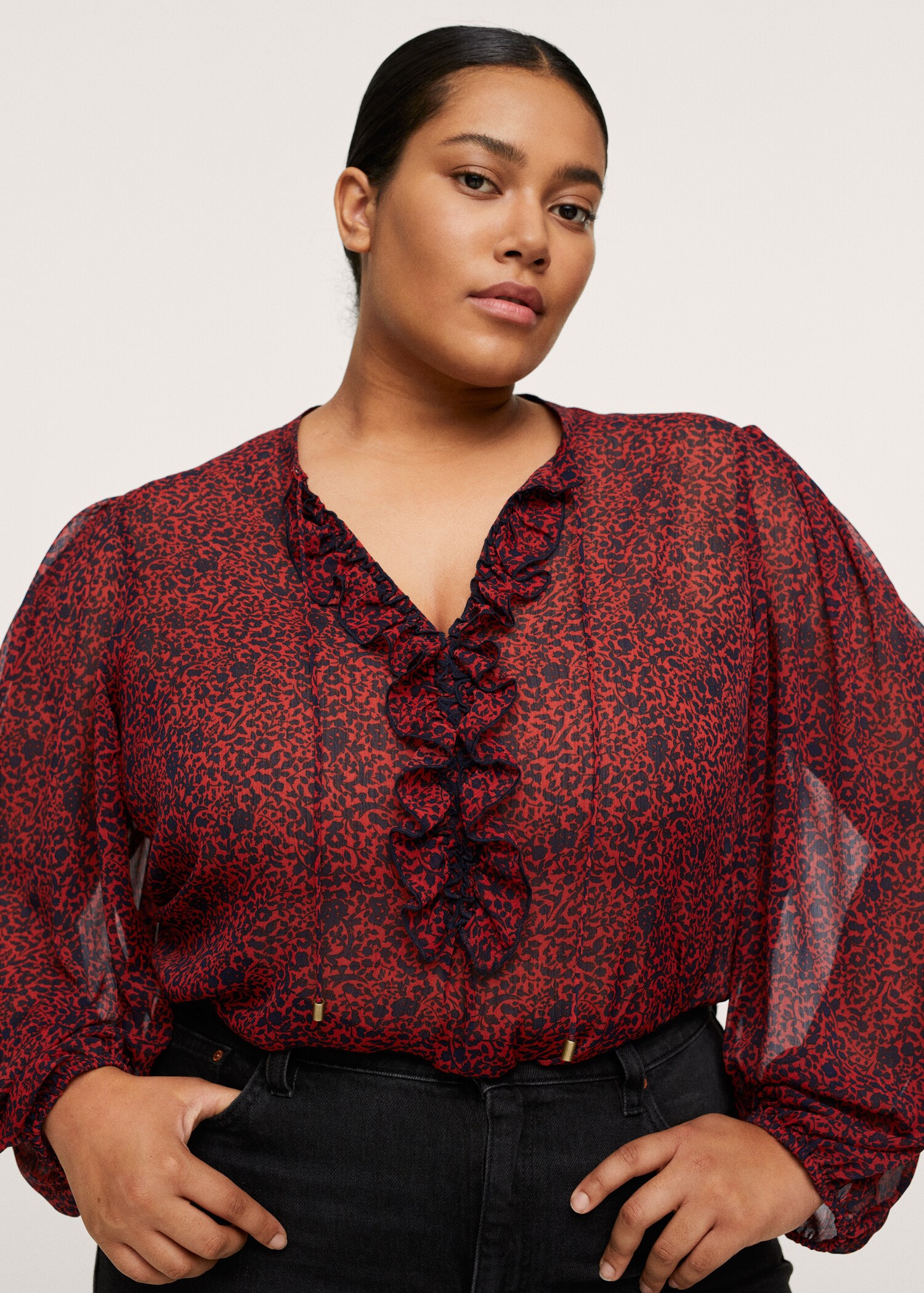 Ruffles printed blouse - Details of the article 1