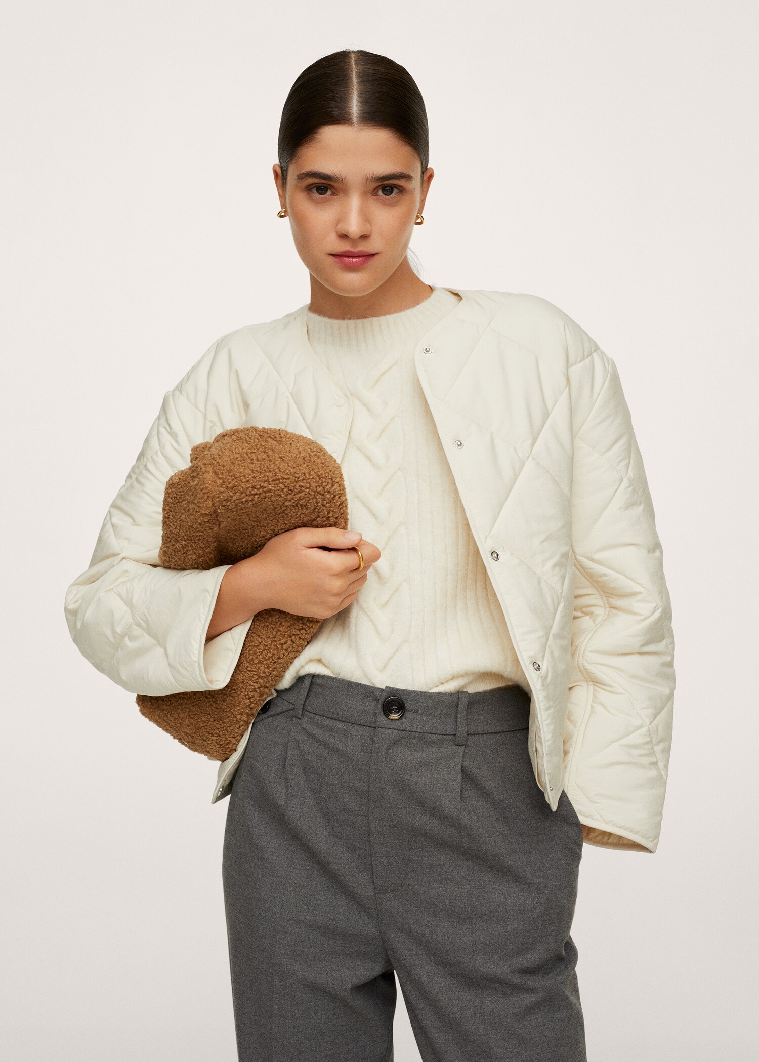 Leather bag with studs and pockets - Details of the article 1
