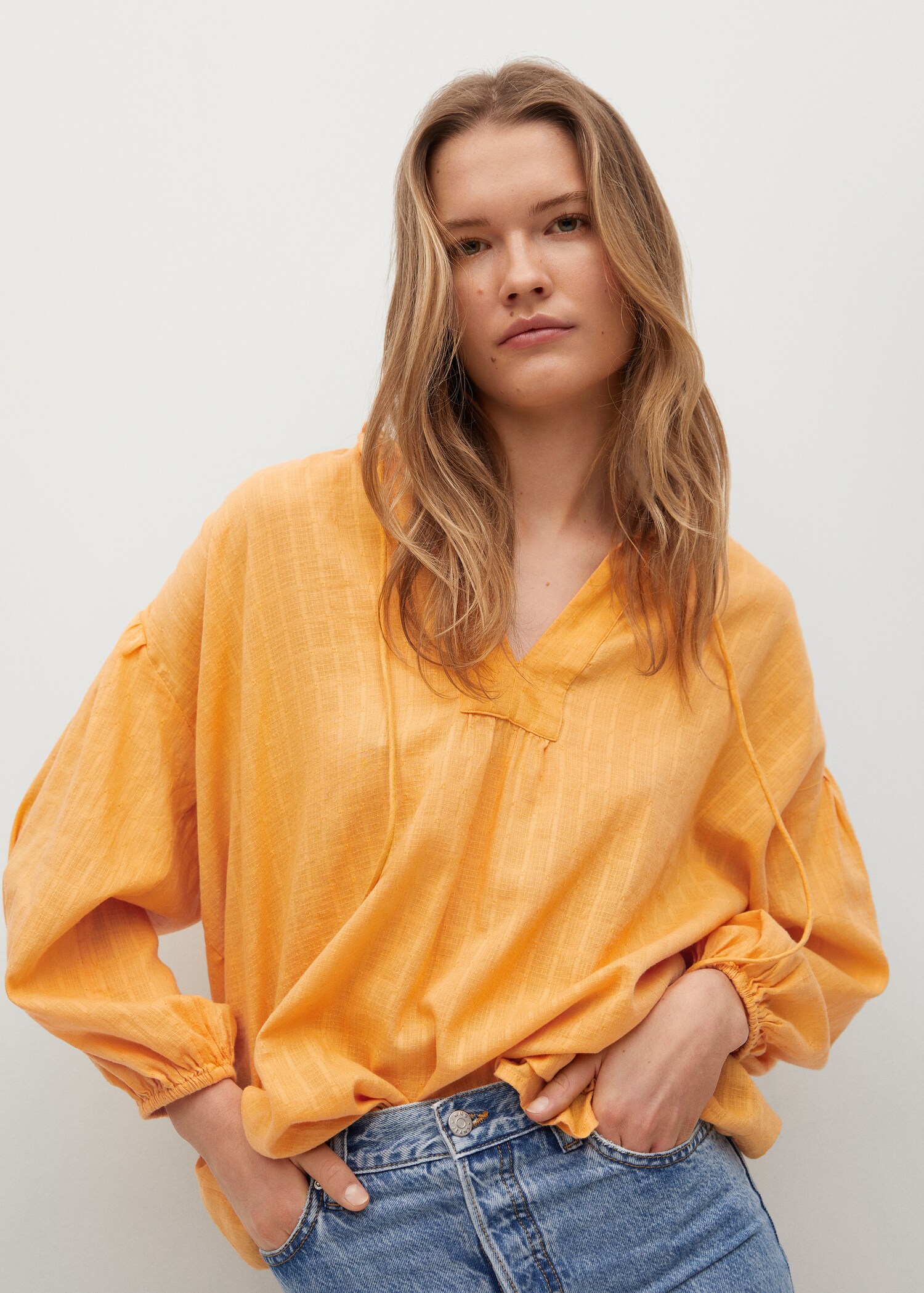 Baumwollbluse mit Textur - Mittlere Ansicht