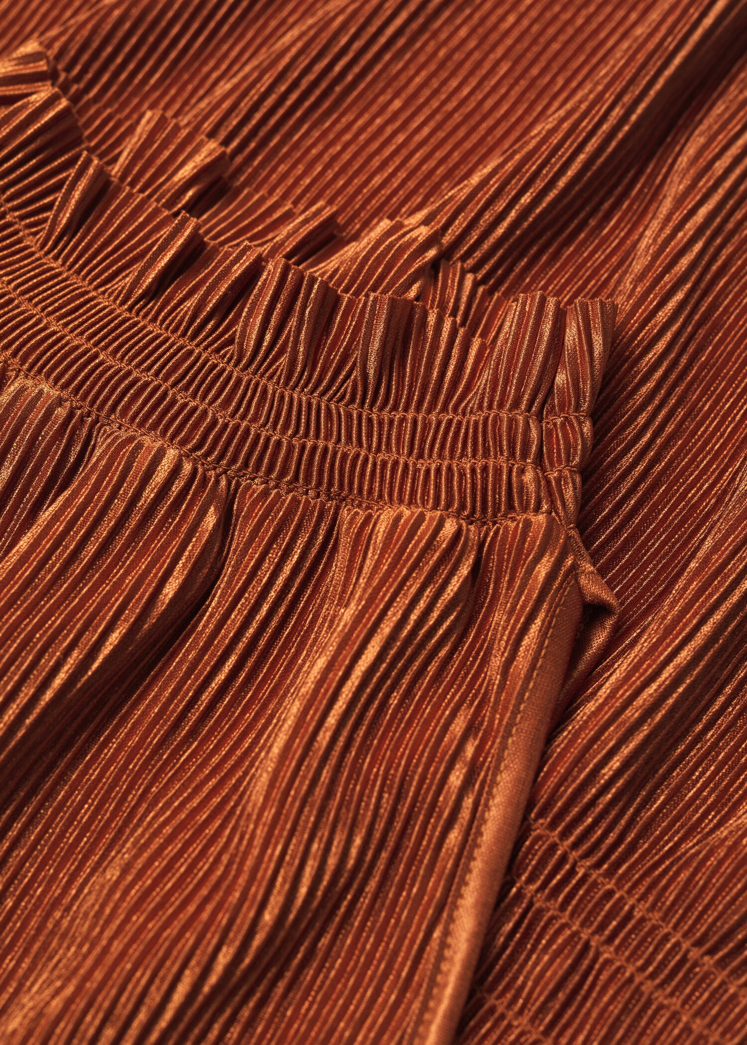 Pleated satin top - Details of the article 8