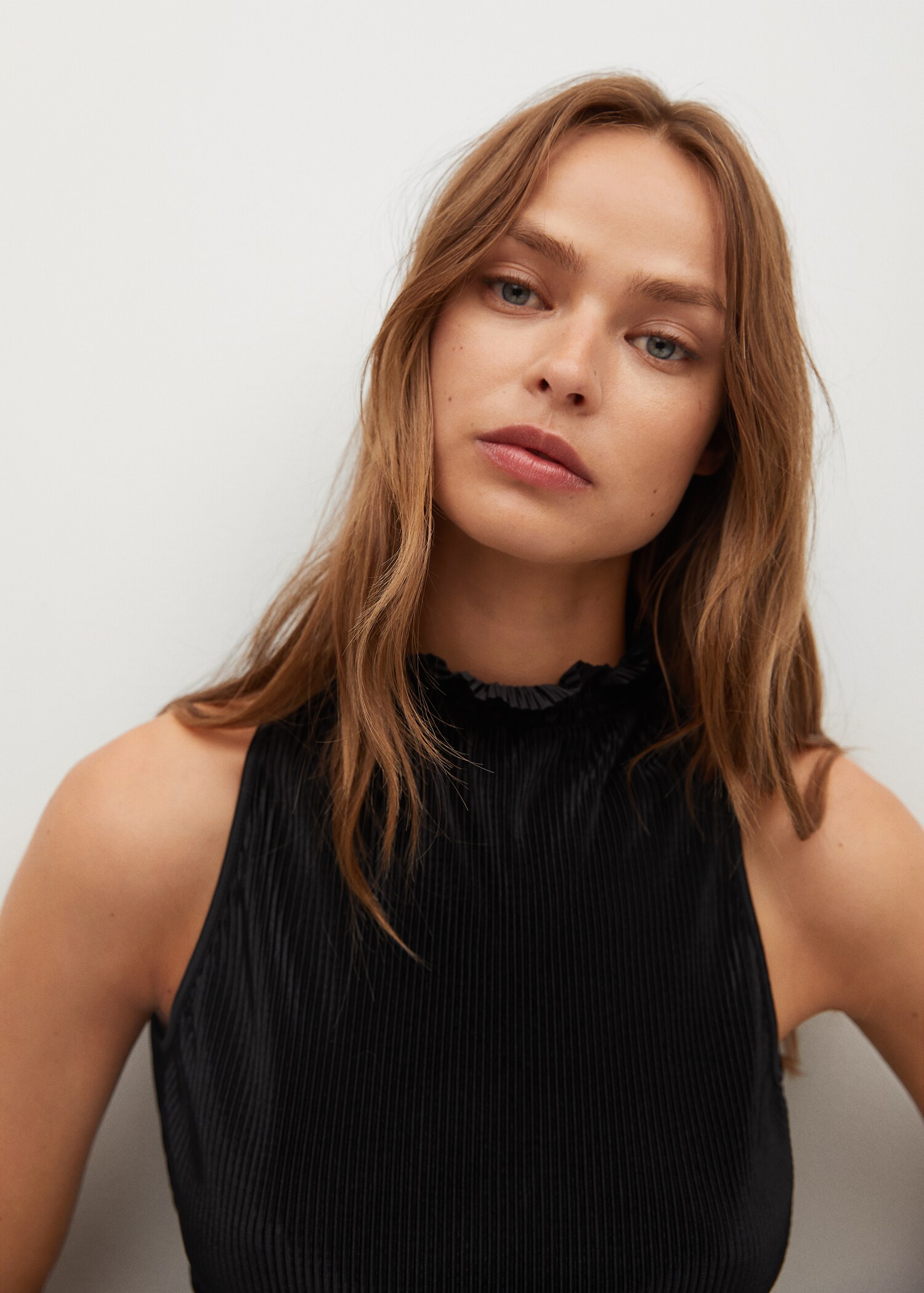 Pleated satin top - Details of the article 1