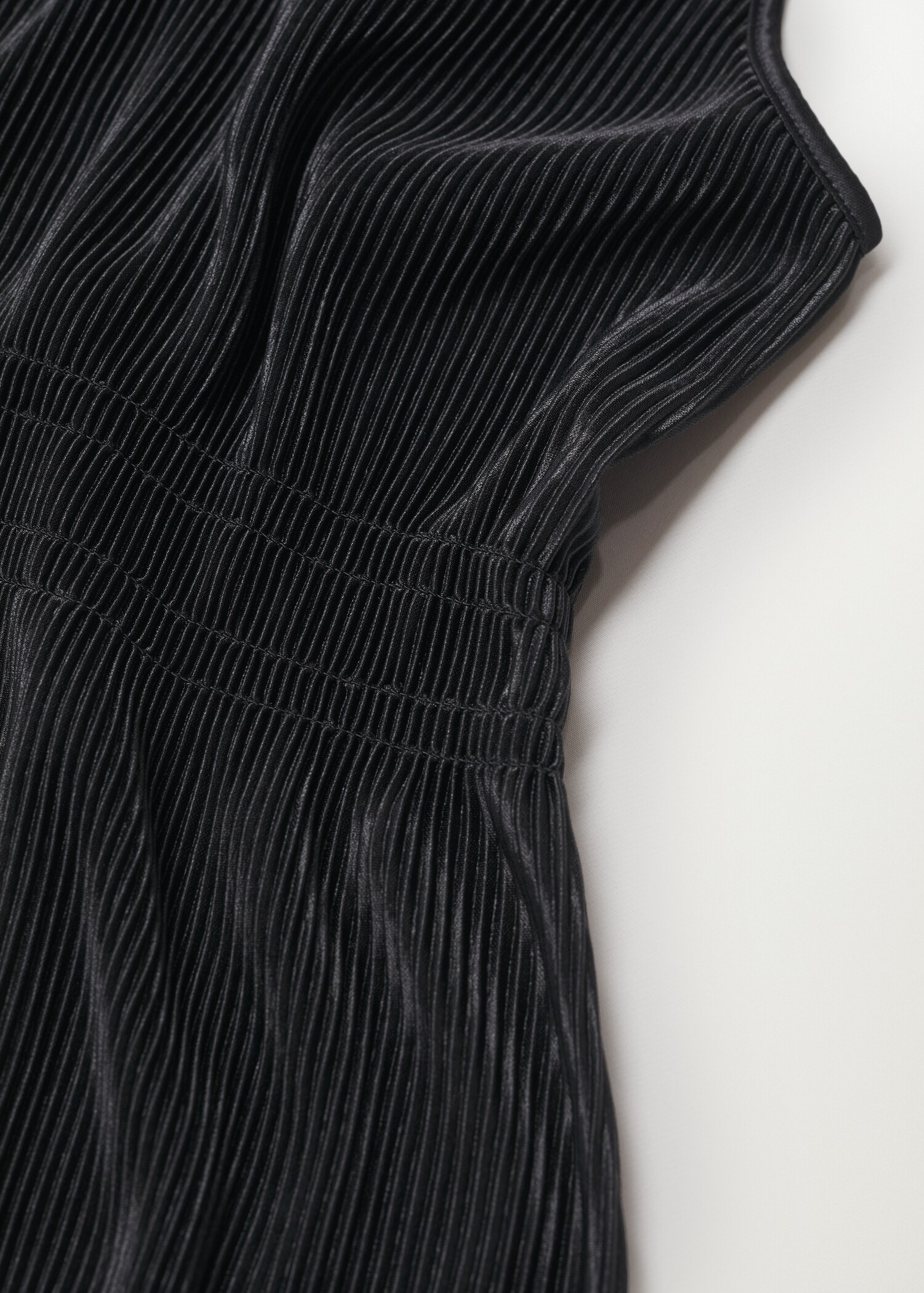 Pleated satin top - Details of the article 8