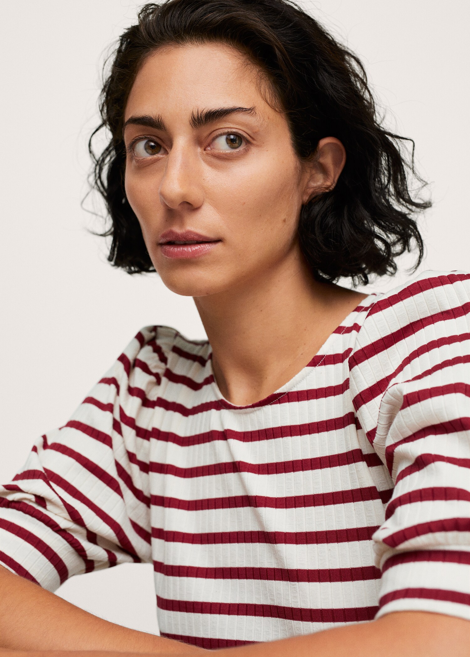 Puffed sleeves ribbed T-shirt - Details of the article 1