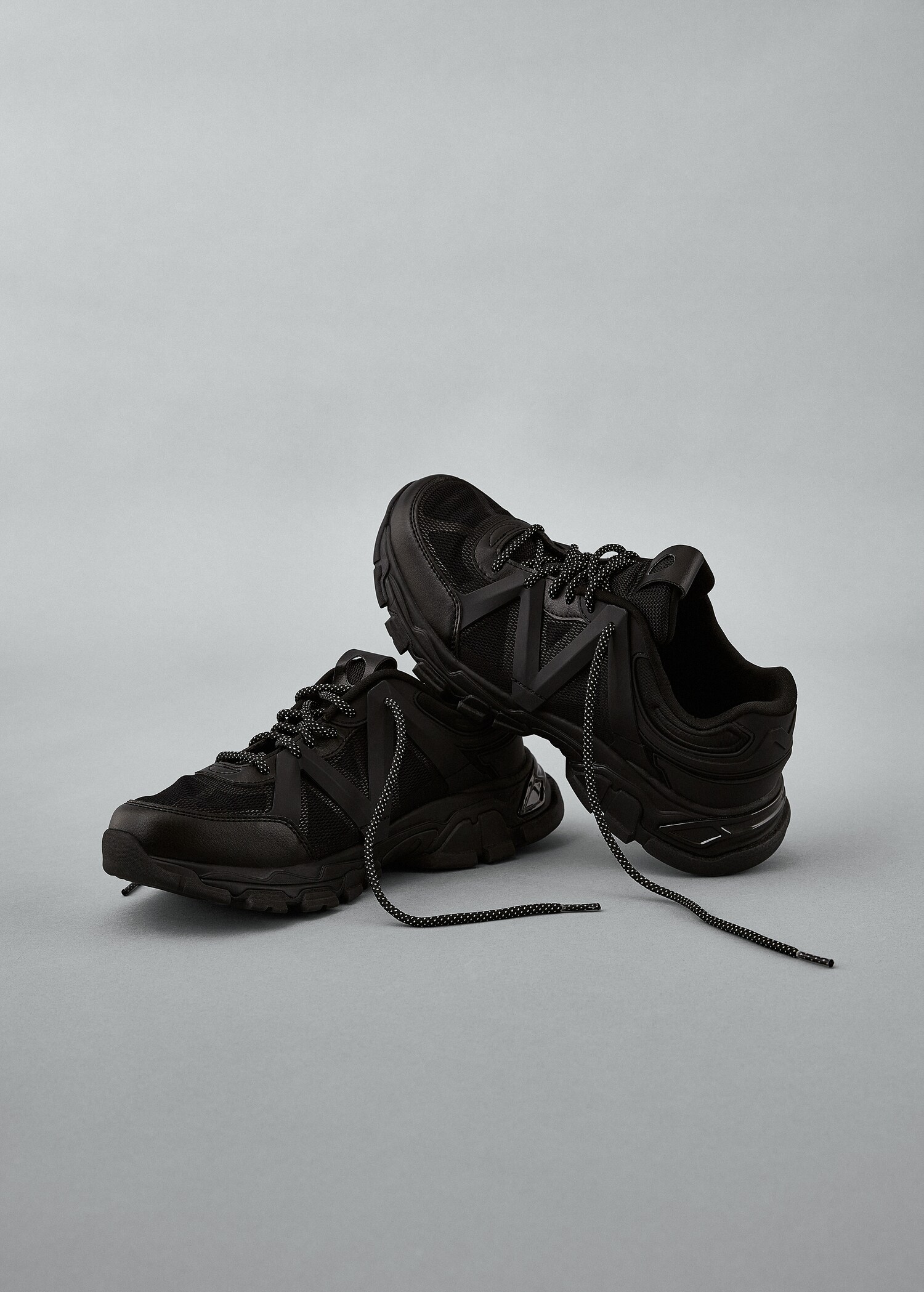 Deportiva suela track - Detalle del artículo 8