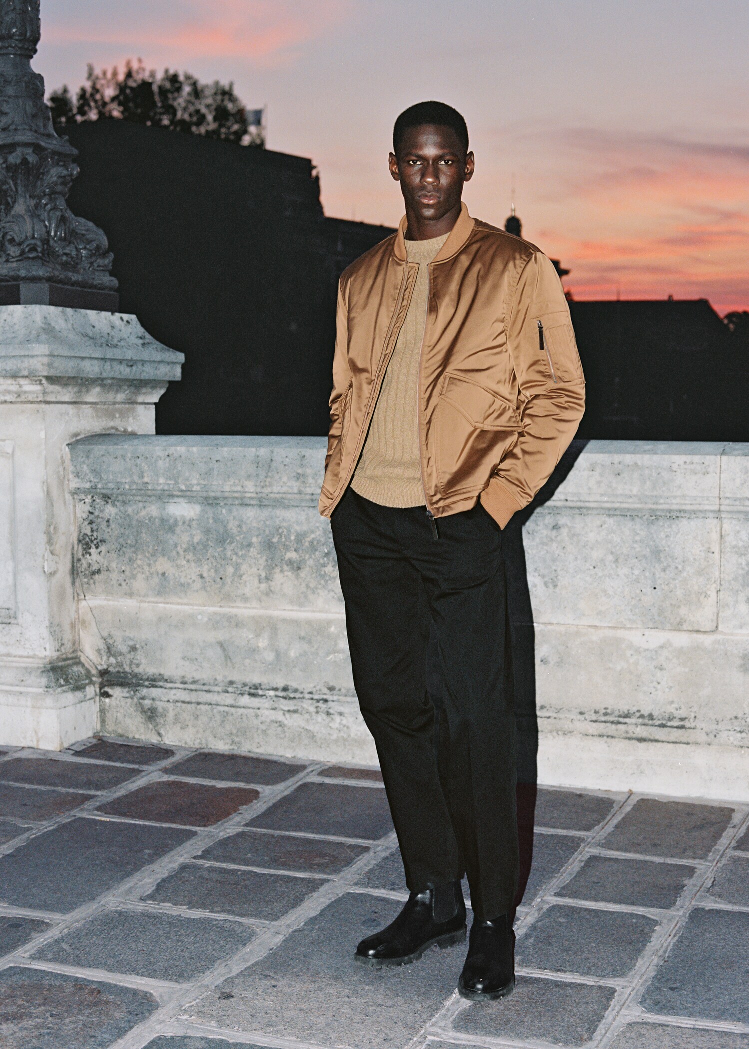 Elastic waist cotton trousers - Details of the article 5