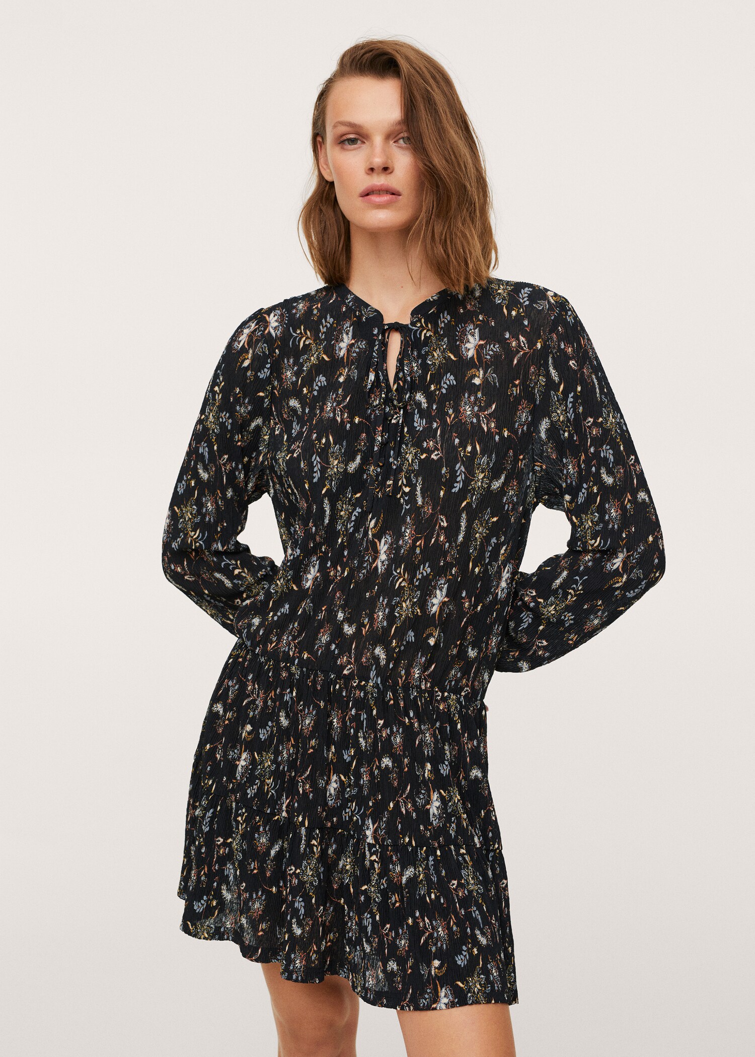 Vestido estampado floral - Plano medio