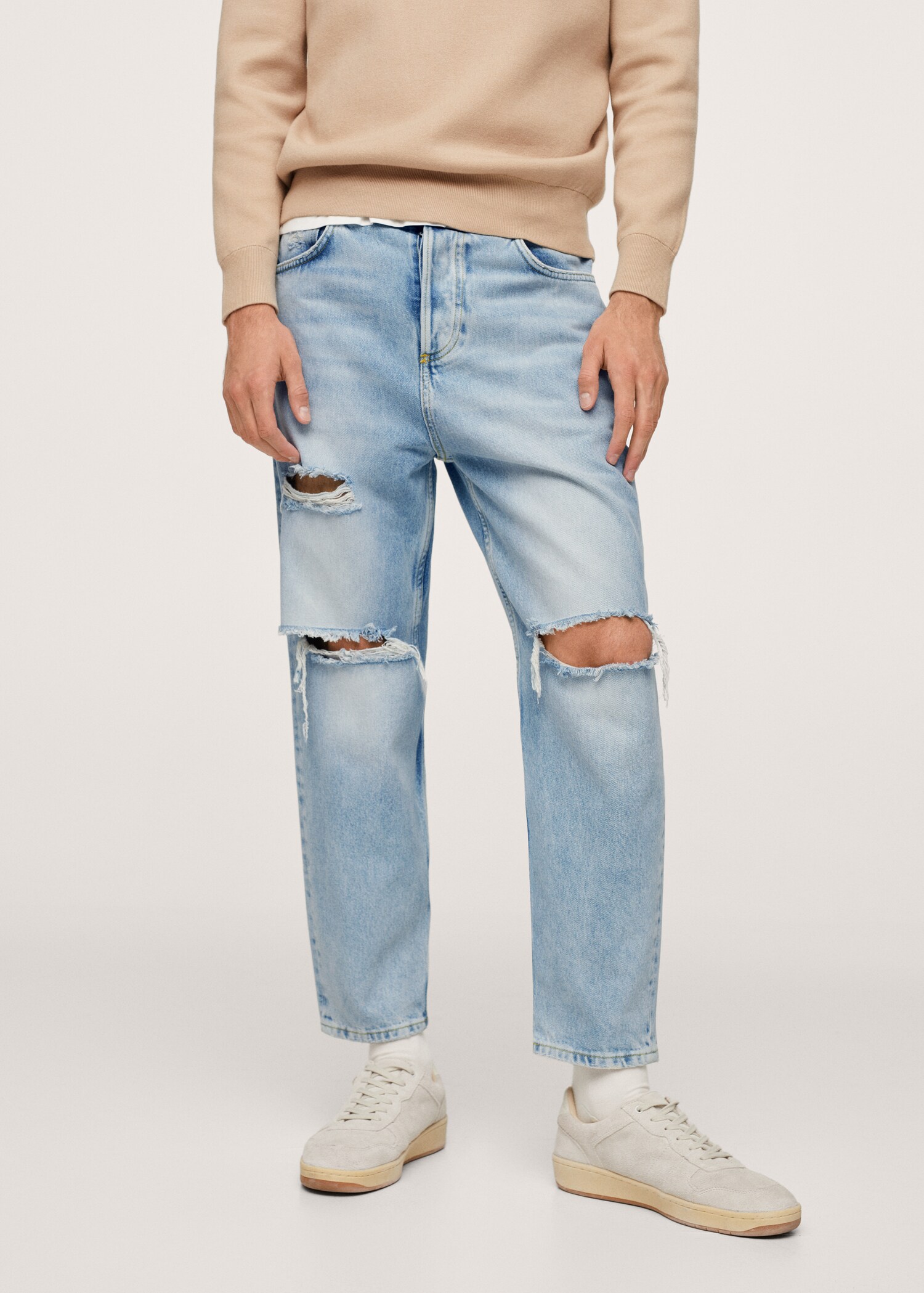 Jeans straight-fit rotos  - Plano medio