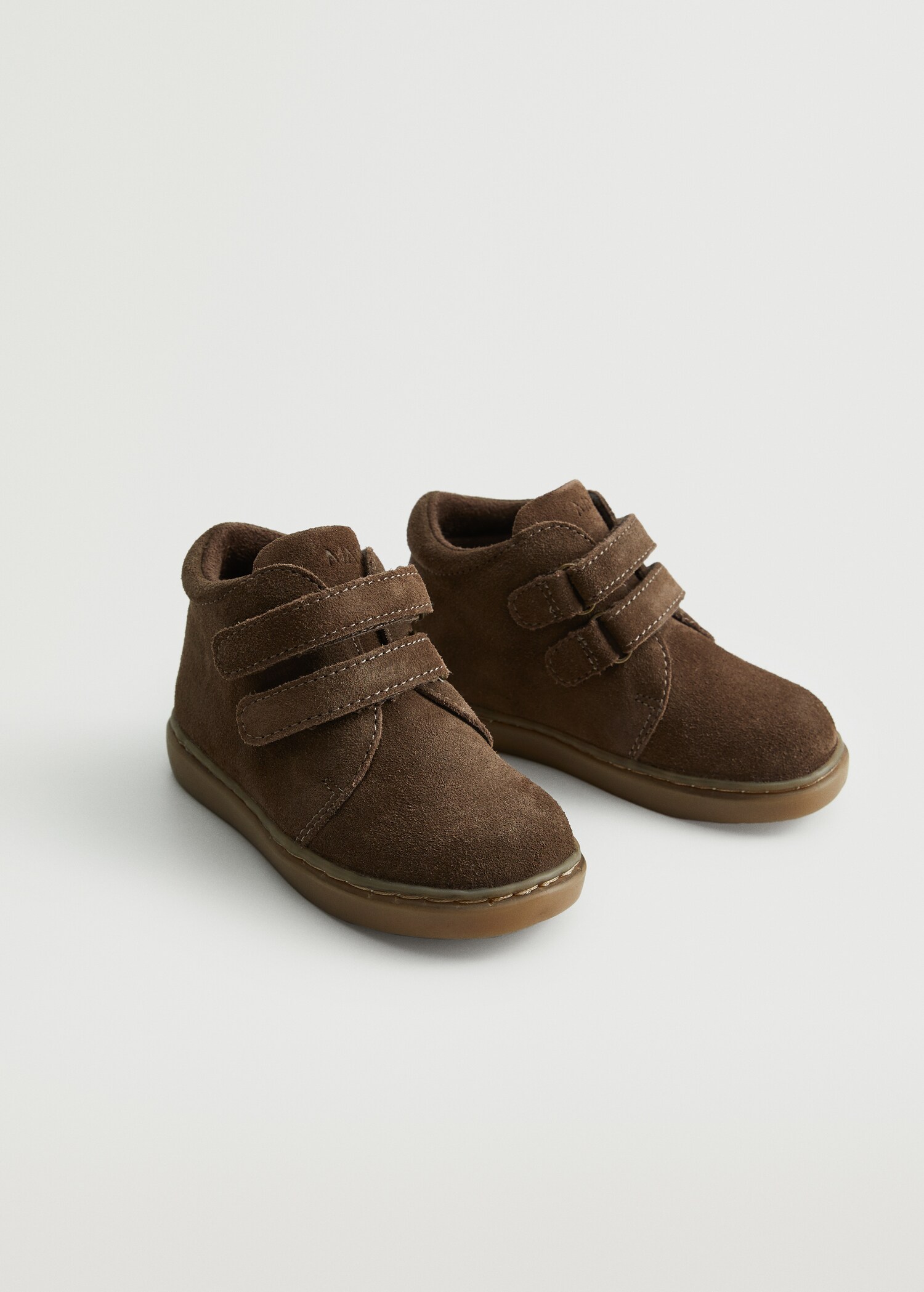 Bottines en cuir  - Plan moyen
