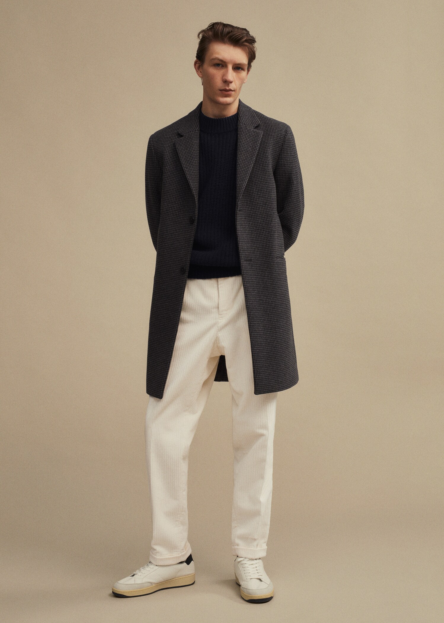 Pleated corduroy trousers - Details of the article 9