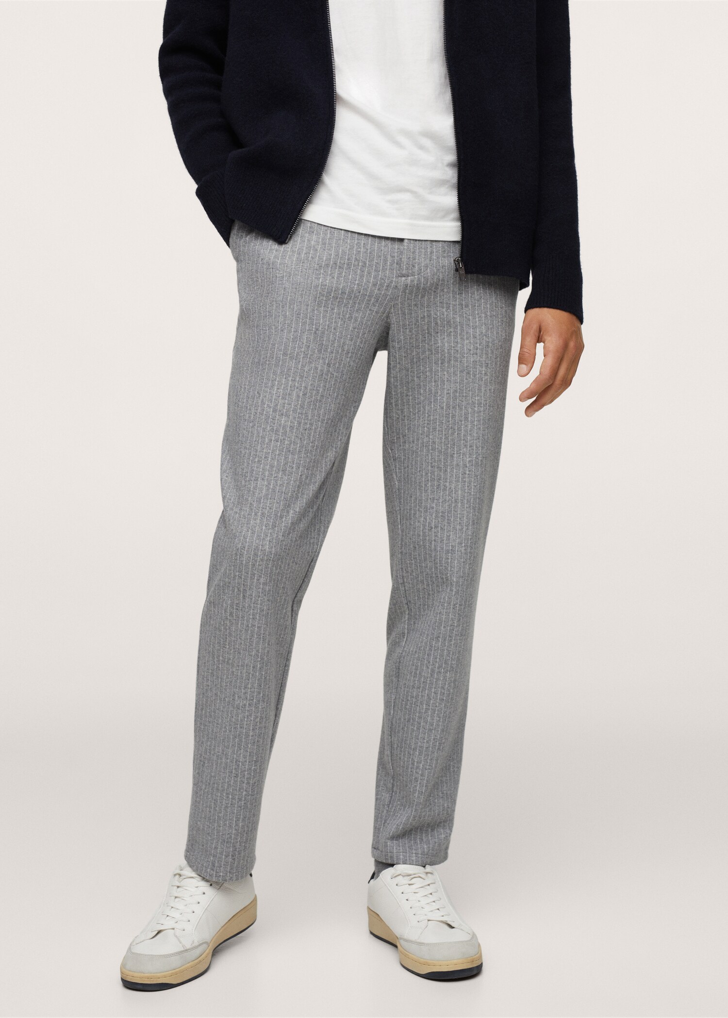Kalhoty tapered fit s proužky - Náhled ve středové rovině